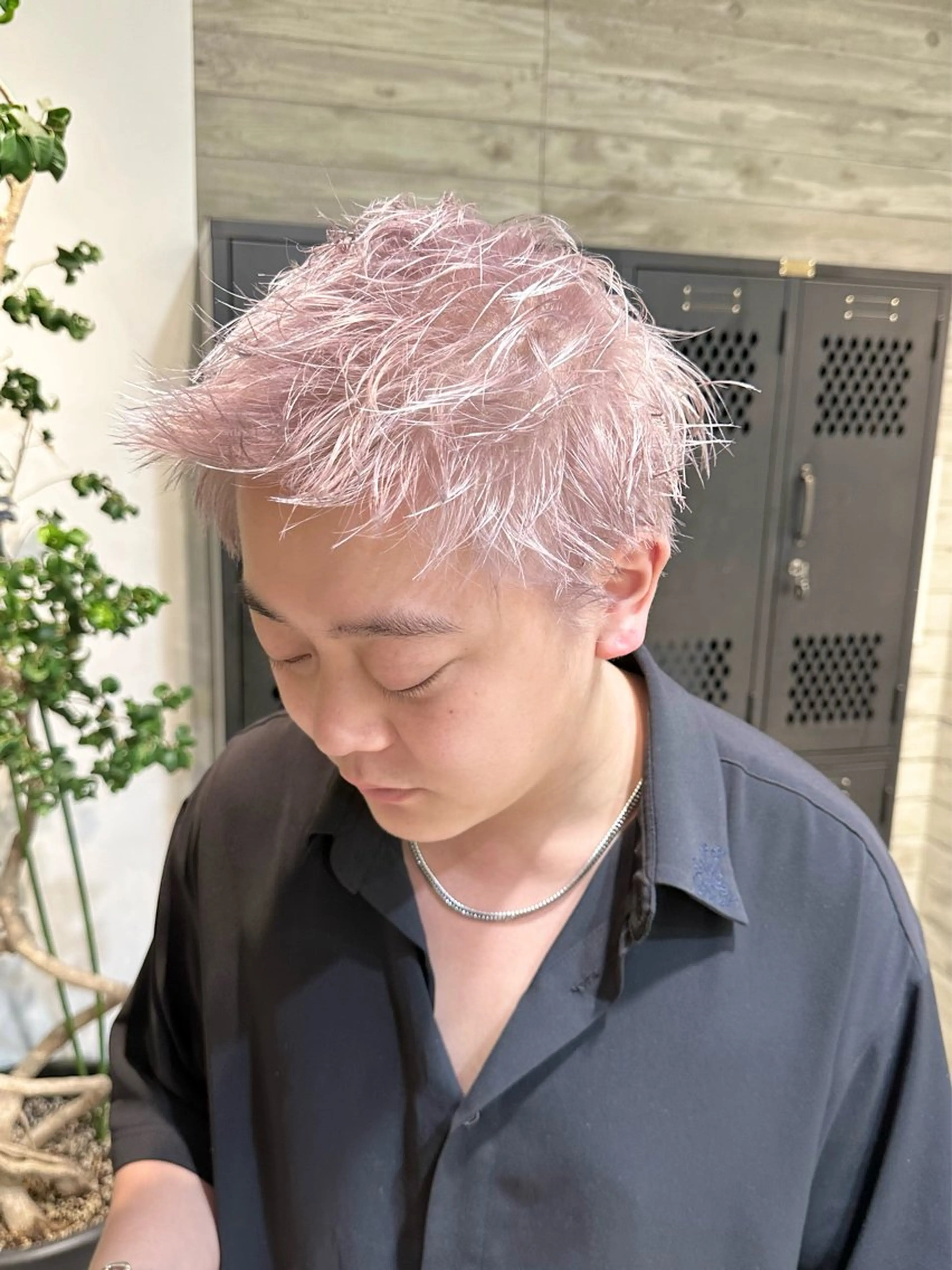 ショート カラー メンズ メンズハイトーン ハイトーンカラー kai .のヘアスタイル