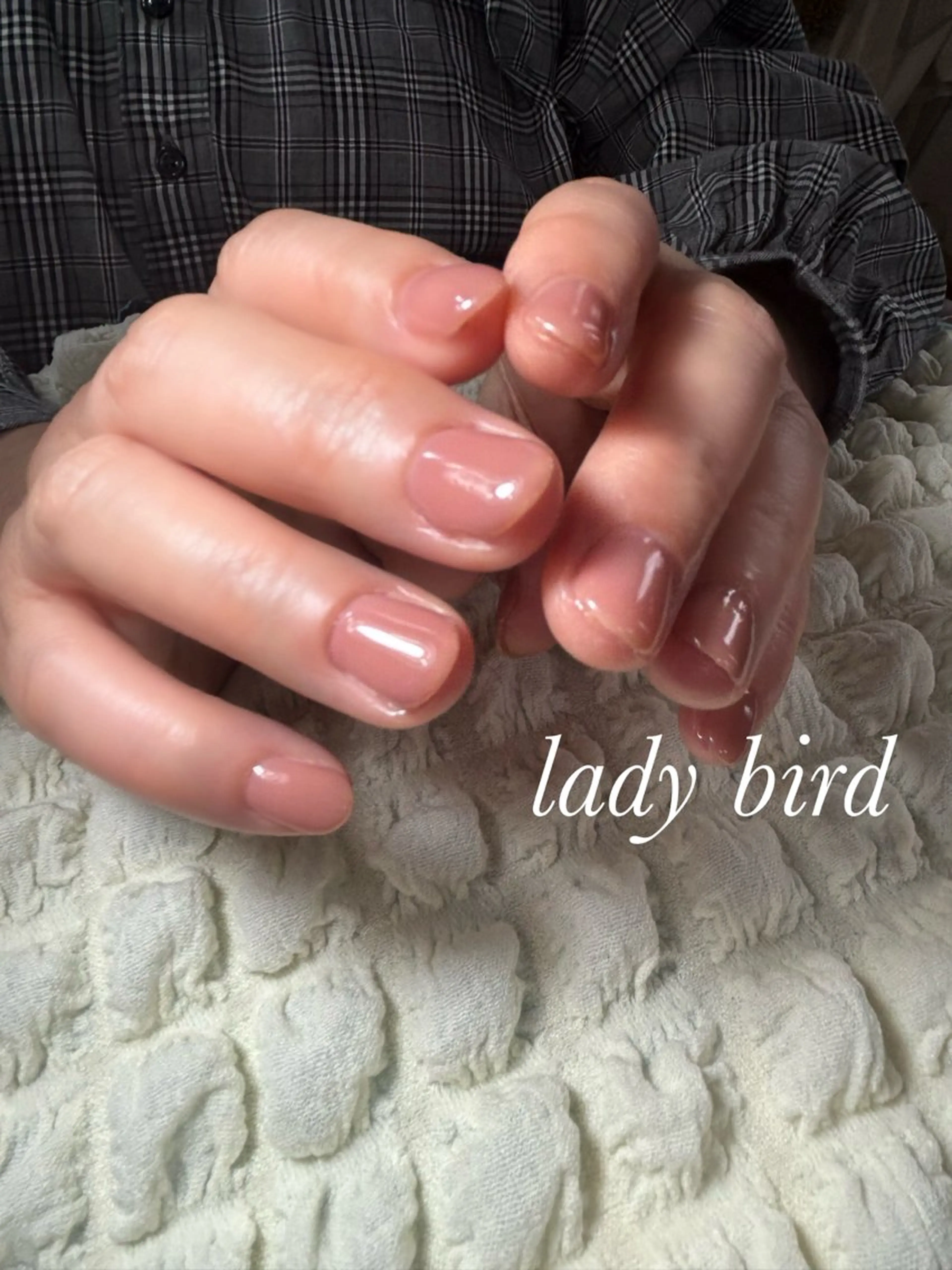 ネイル ハンドネイル lady bird yoshieのネイルデザイン
