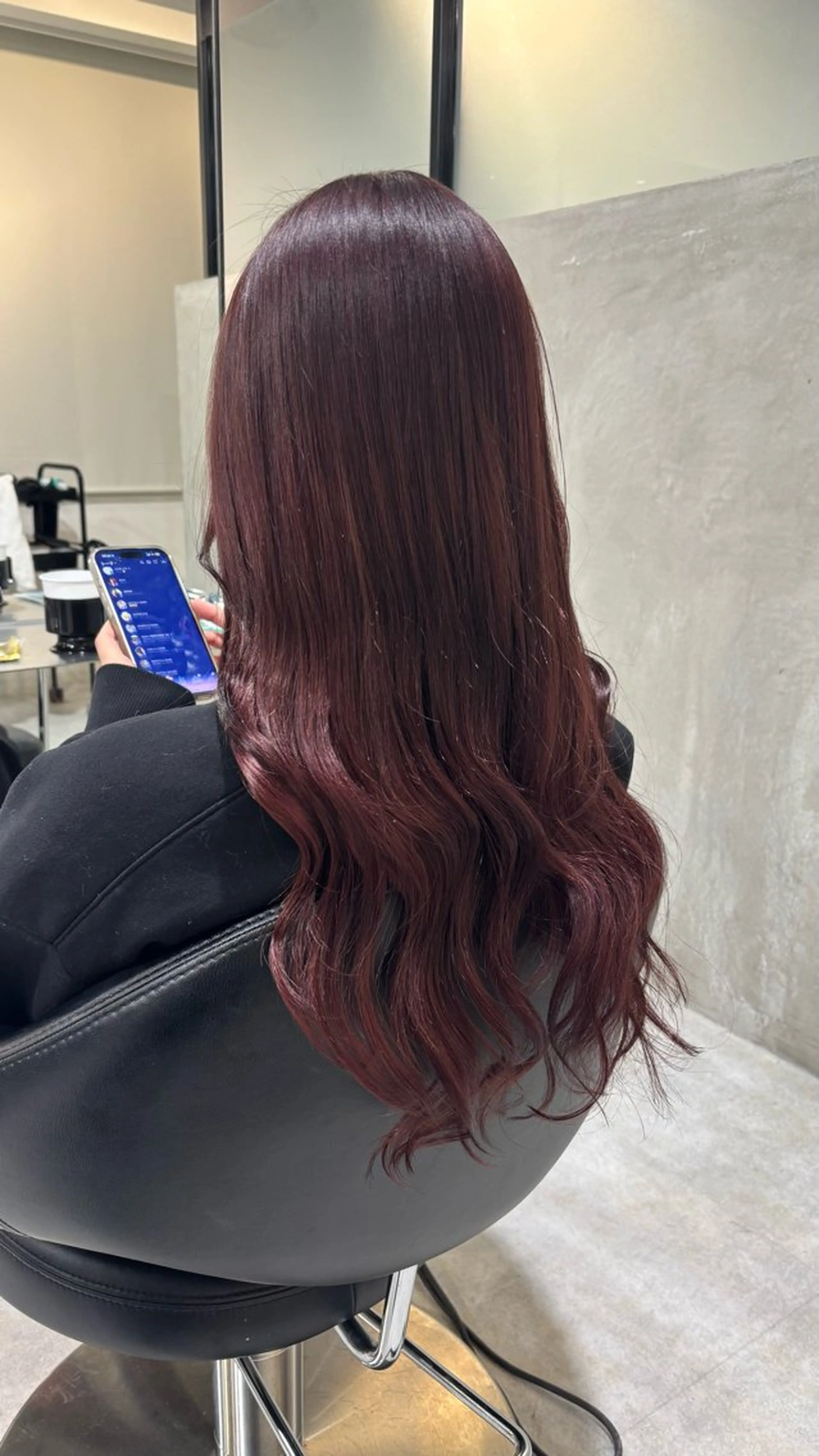 ロング FLEEK安立 無料カットモデルのヘアスタイル
