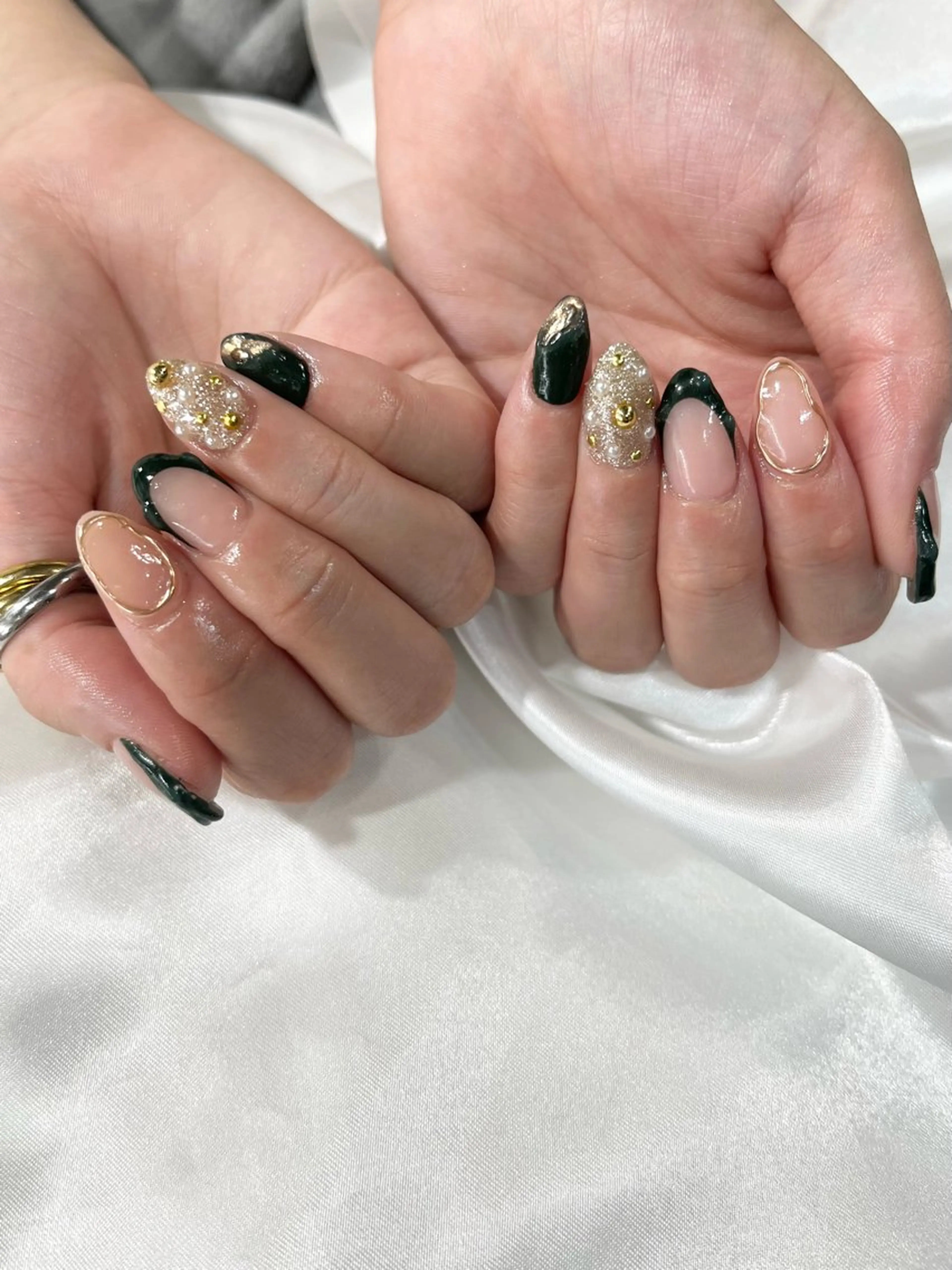 ネイル グリーン キラキラネイル ハンドネイル フットネイル nailsister ただのネイルデザイン