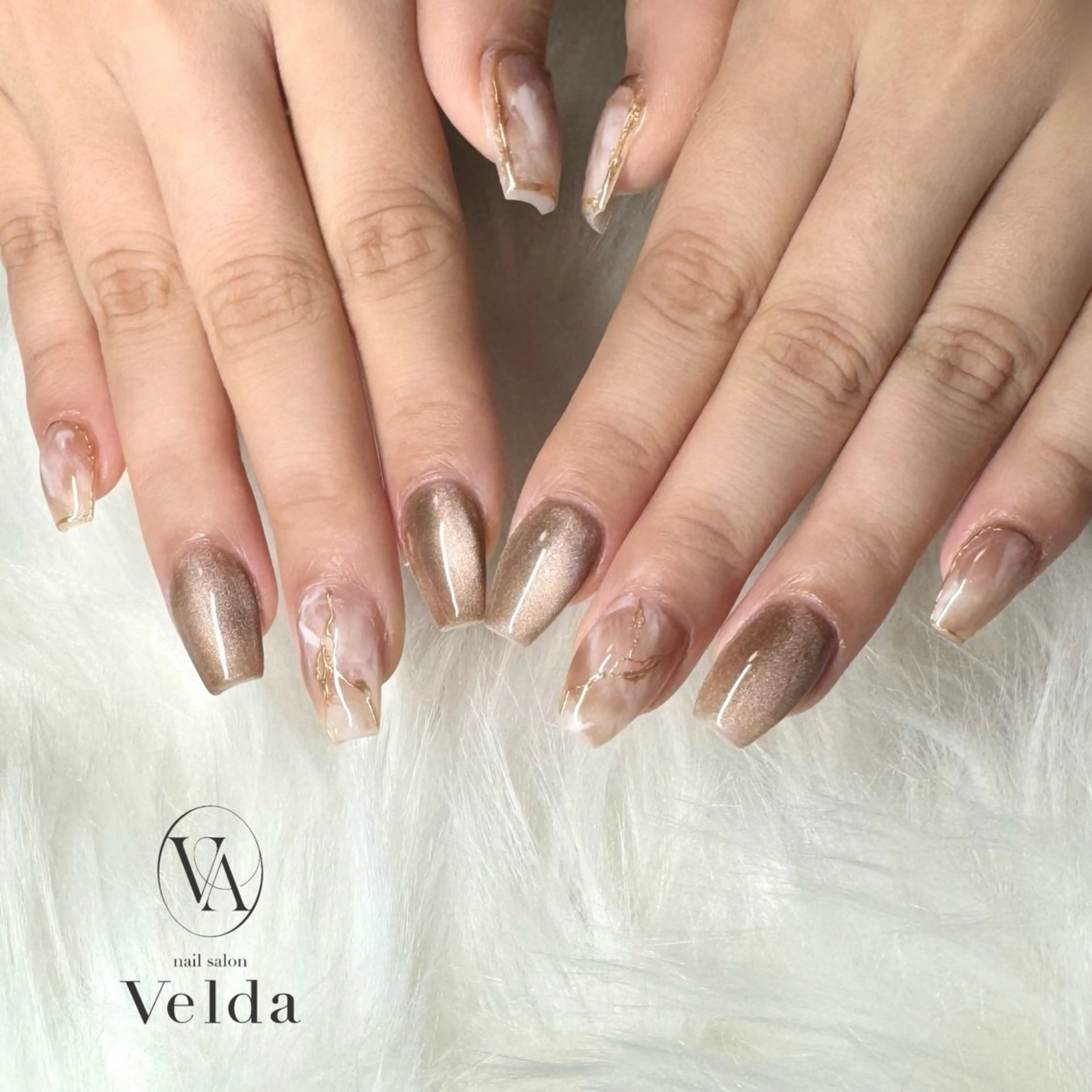 ネイル マグネットネイル 大理石ネイル(マーブル) ニュアンスネイル 💎スカルプ💎 Velda(ベルダ)のネイルデザイン
