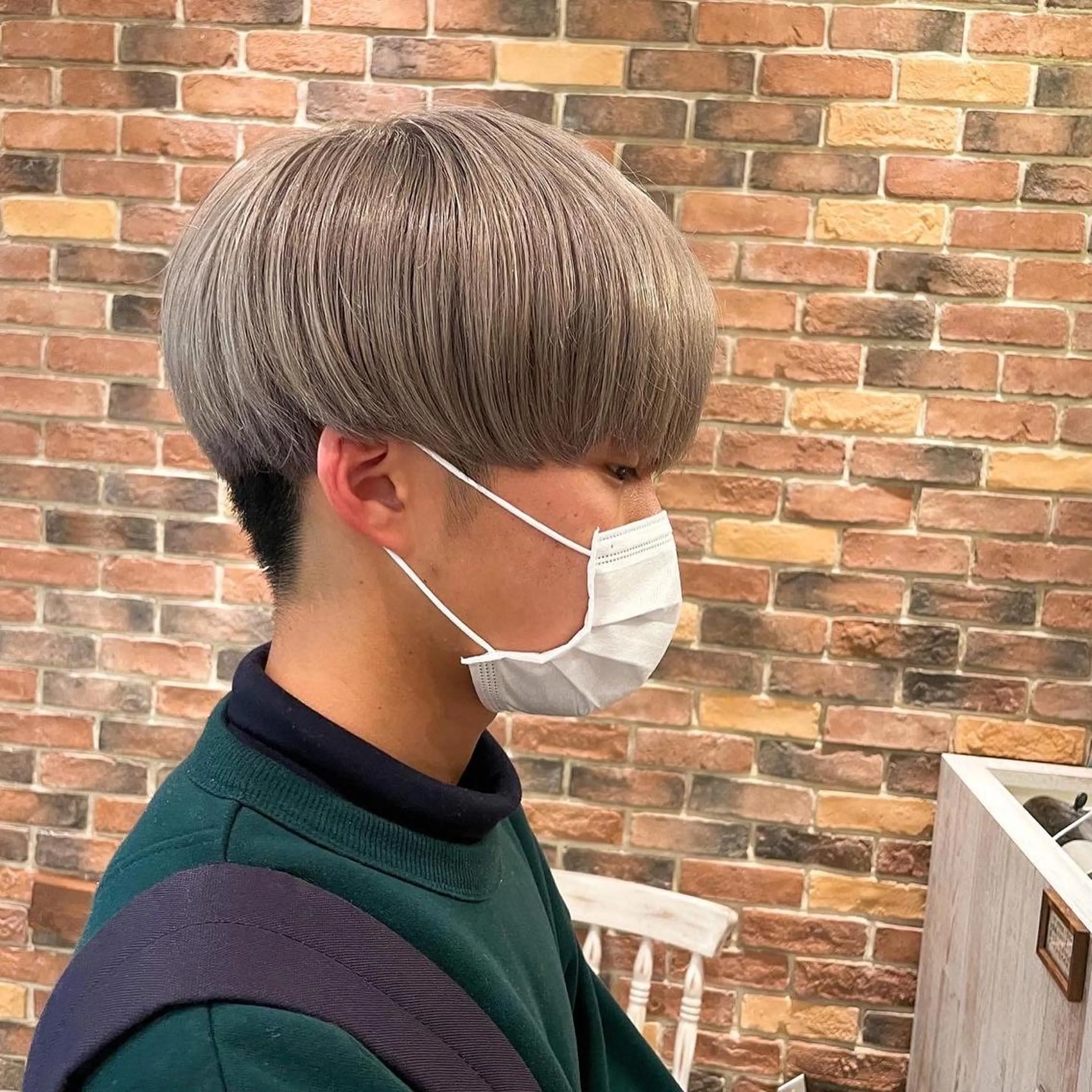 ショート カラー アイジマヒロ vagueのヘアスタイル