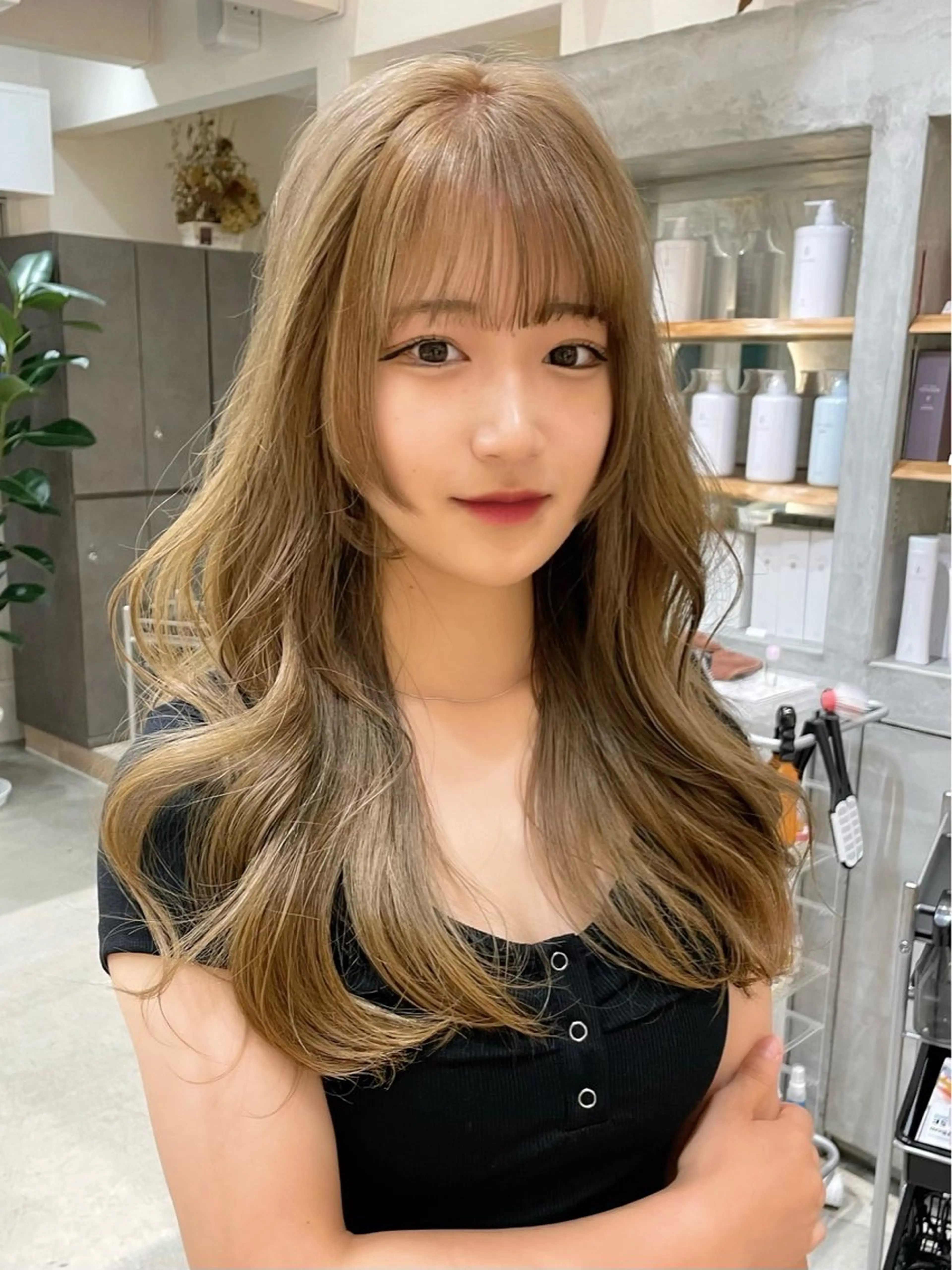 ロング ロングレイヤー 顔周りカット 韓国風ヘア レイヤーカット ロング カット ヘアカラー トリートメント 本田 奈穂美のヘアスタイル