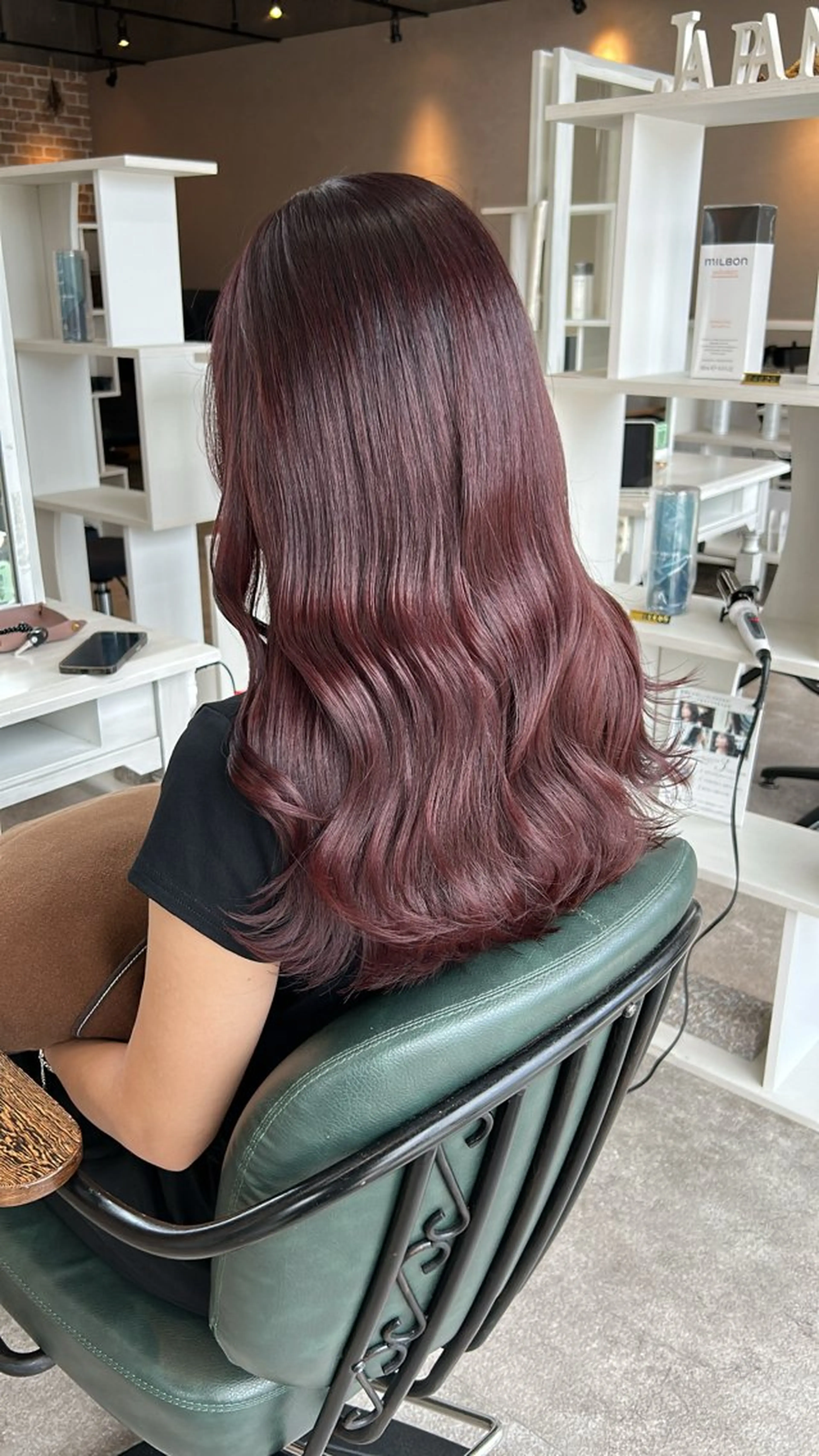 カラー ヘアカラー 宇座 杏音のヘアスタイル