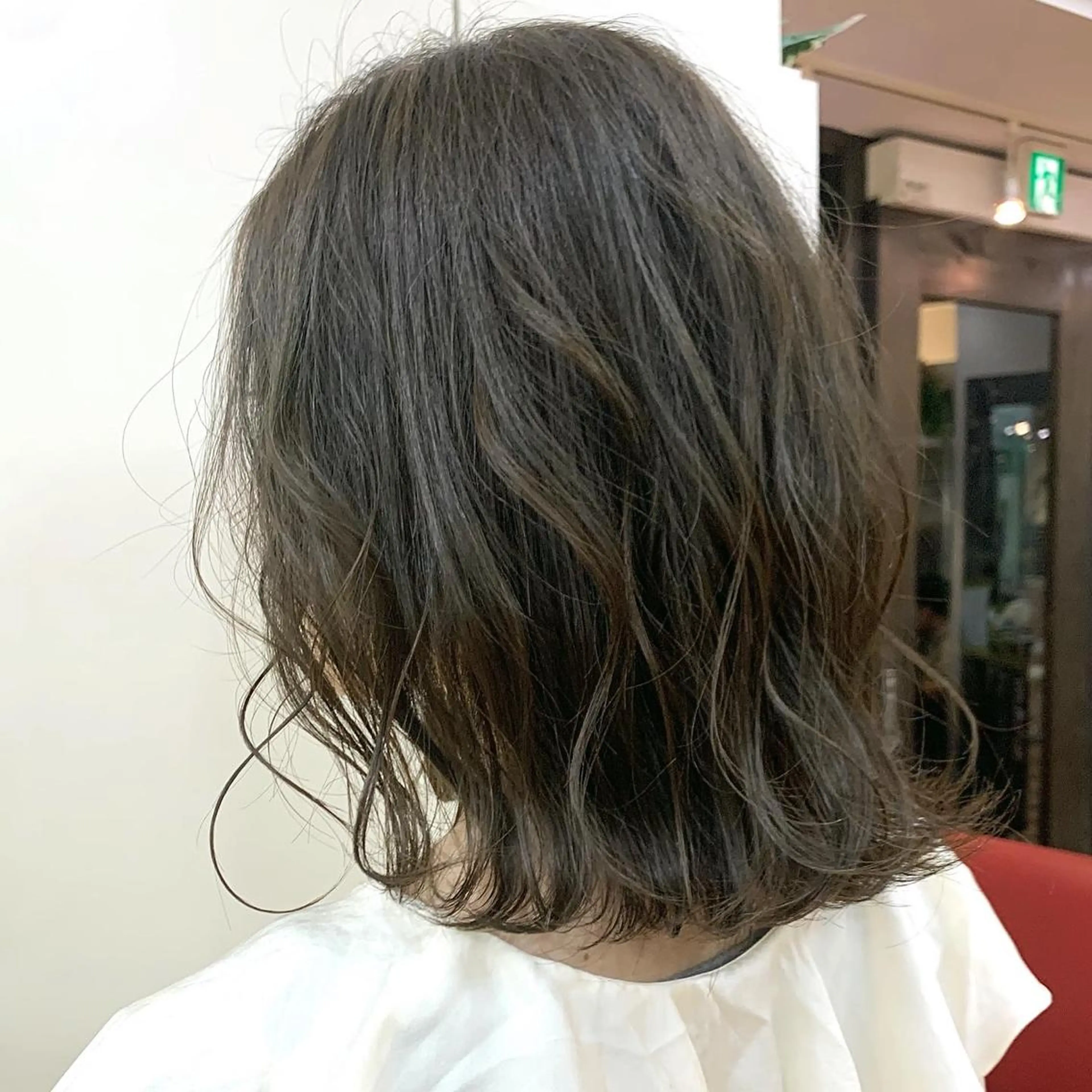 ミディアム カラー グレージュ オリーブグレージュ オリーブグレー ヘアカラー ayaka 大宮のヘアスタイル
