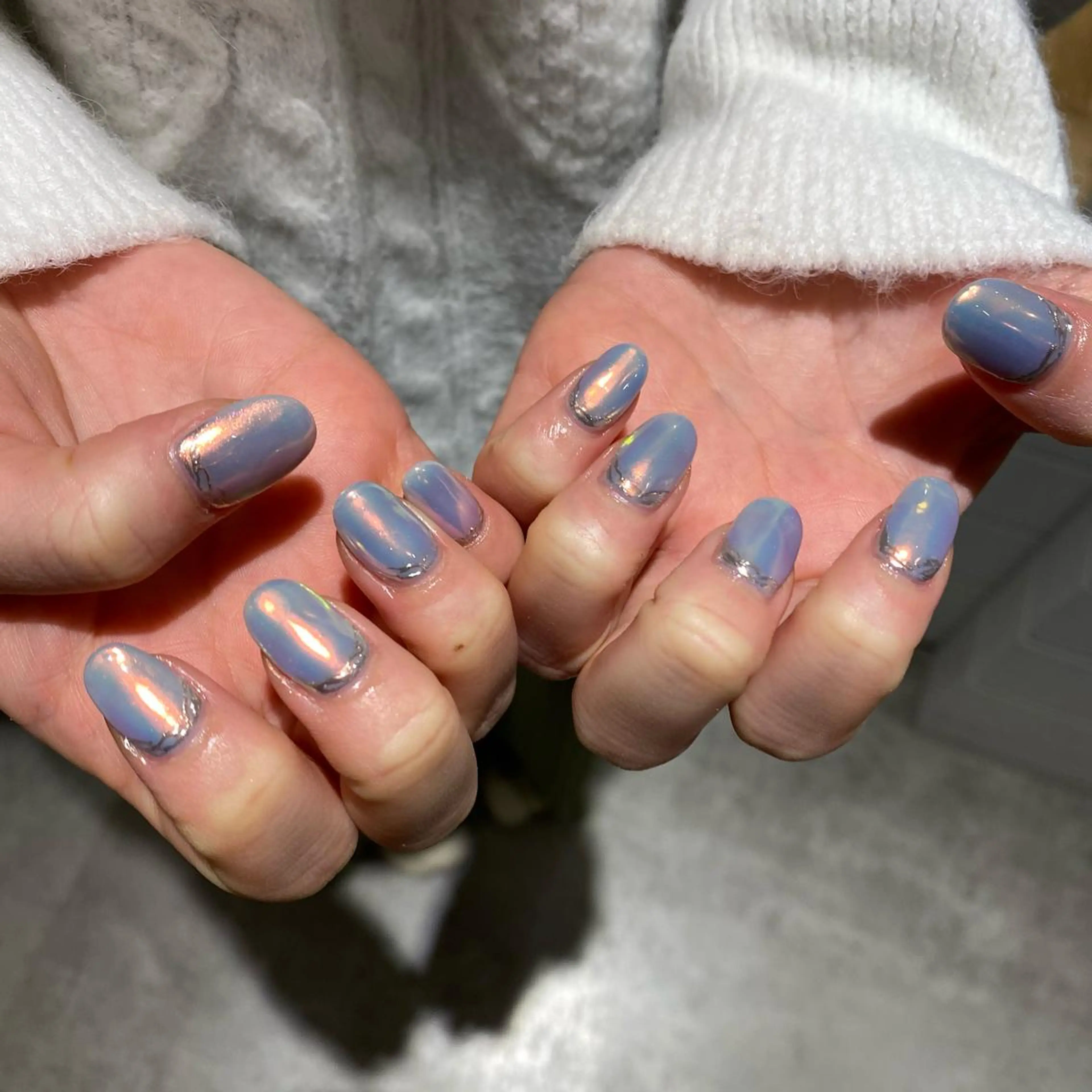 ネイル オーロラネイル ミラーネイル sio.nail&eyebrow salon shimokitazawa2号店所属・nailist mana𖤐´-のネイルデザイン