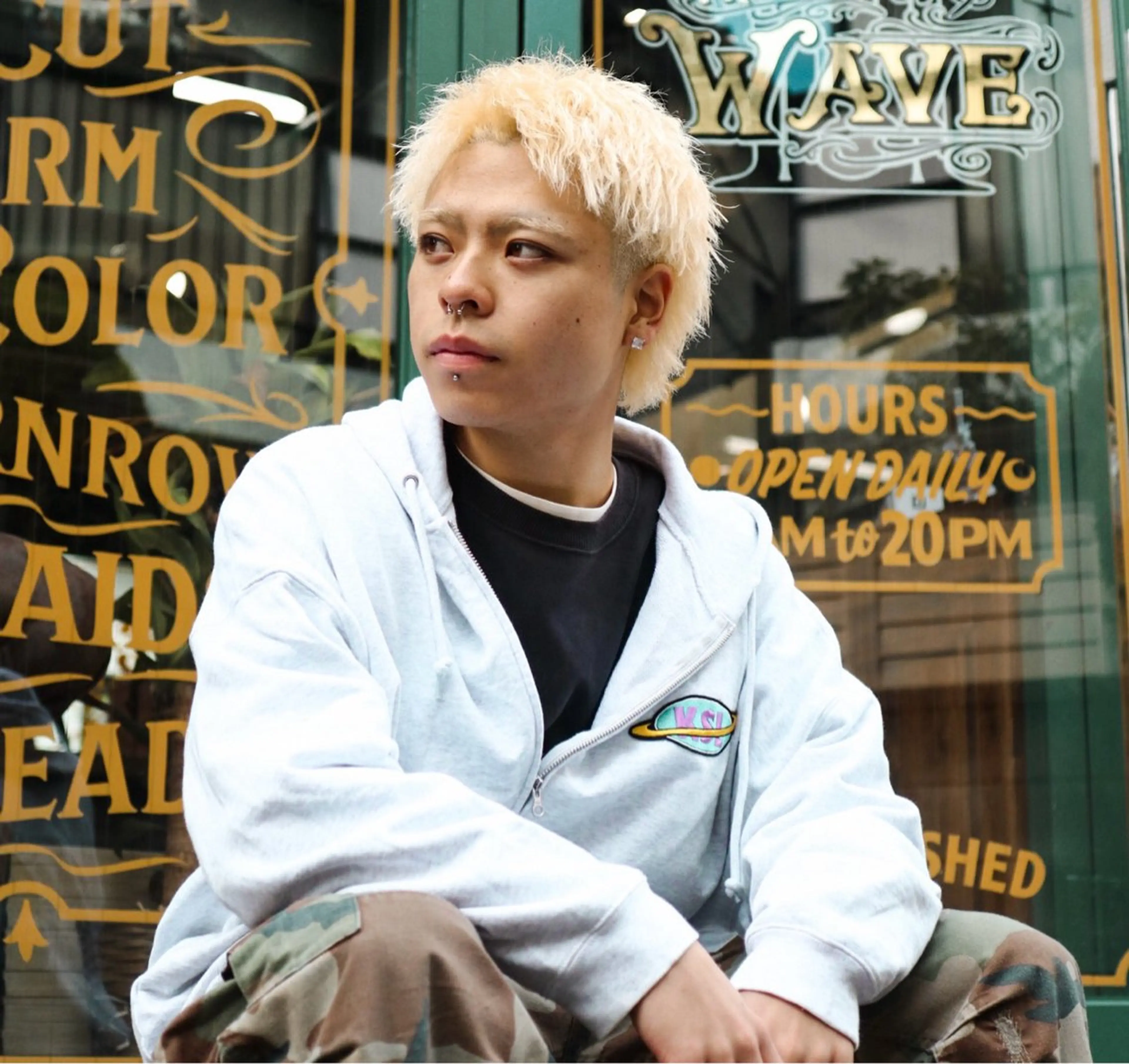 メンズカット+ブリーチ+ブラストパーマの写真