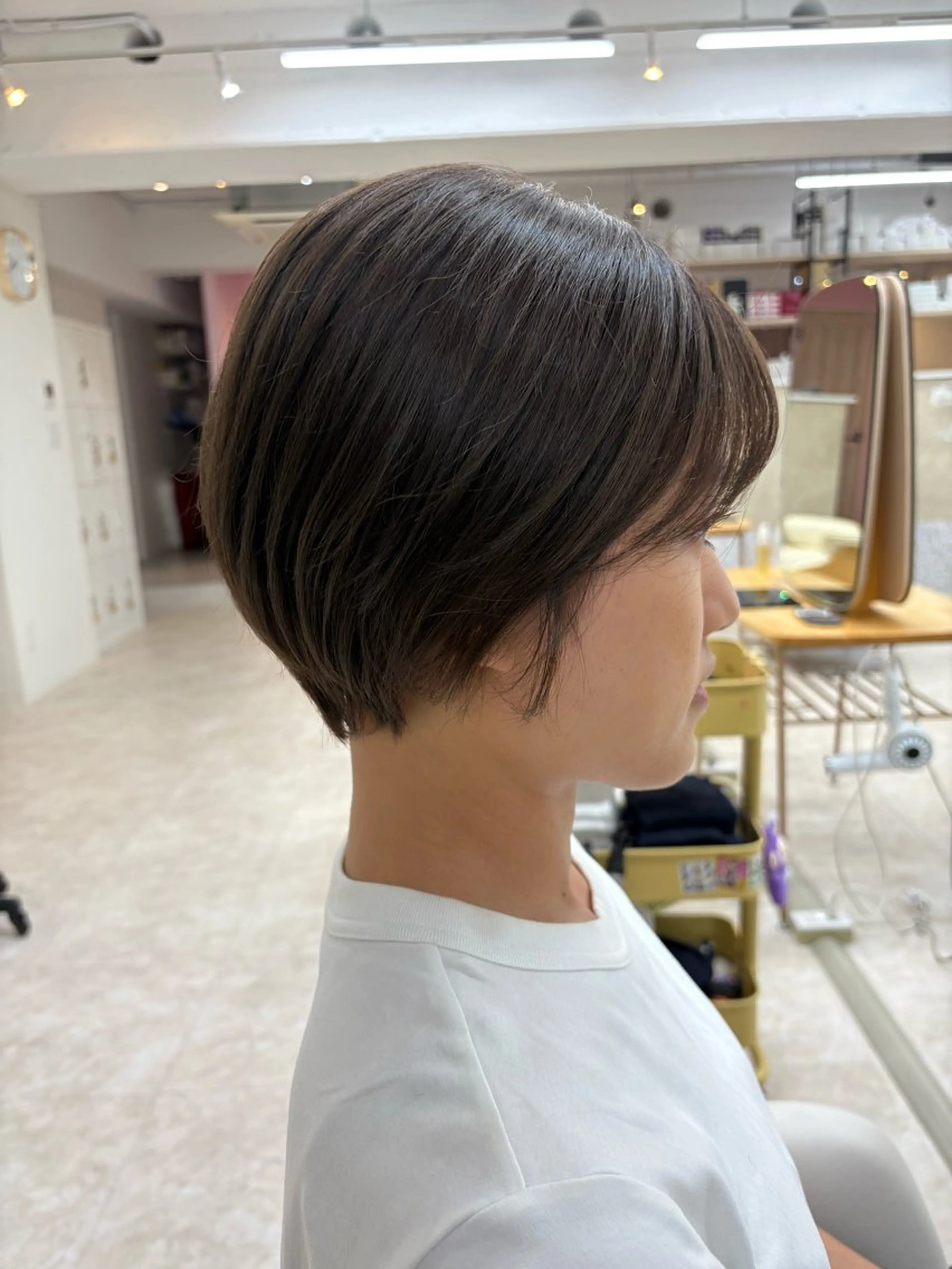 ショート カット/ブリーチ🦋 のの  YECCAのヘアスタイル
