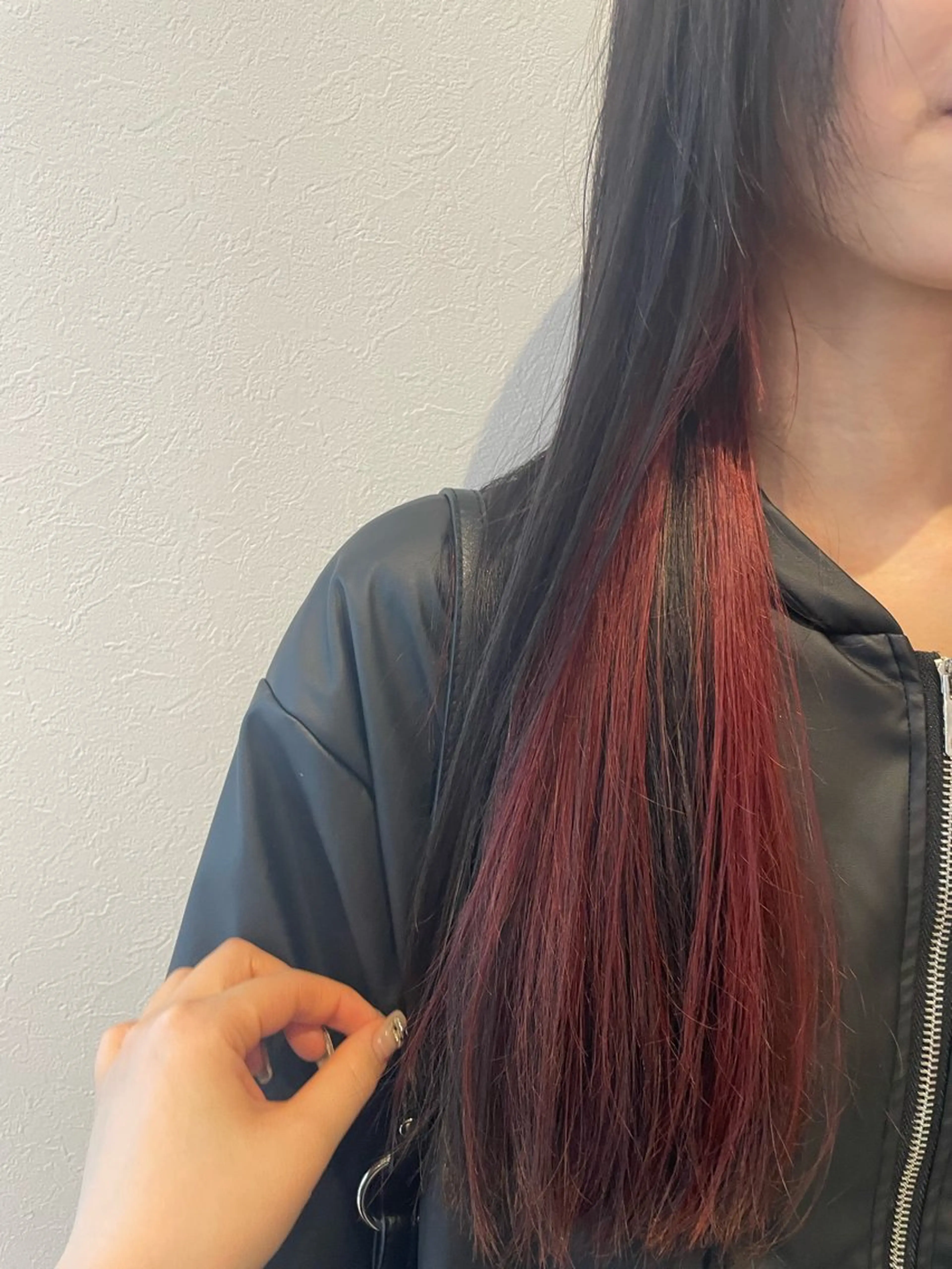 カラー インナーカラー 坂田 玲那のヘアスタイル
