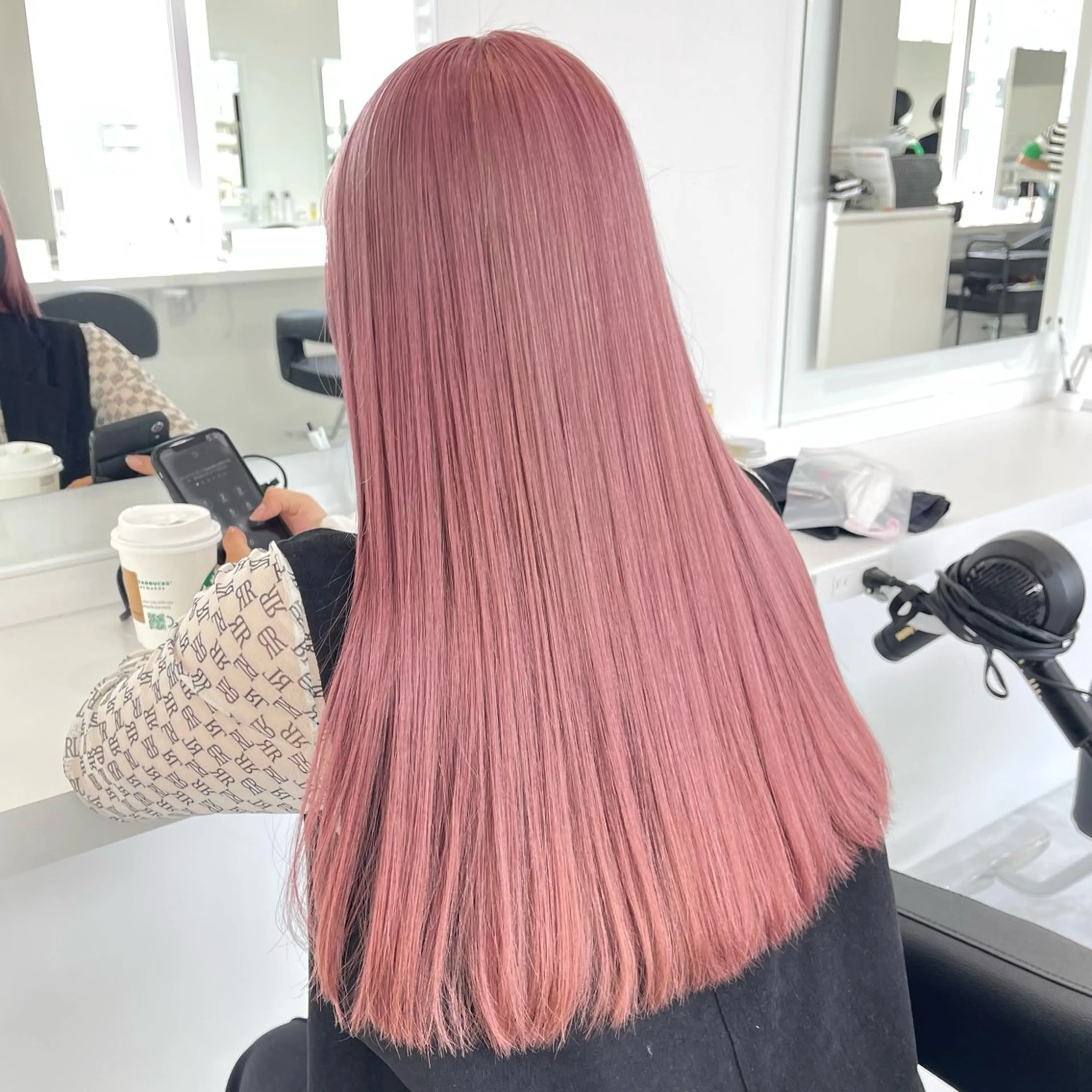 ロング Miwa🤍ダメージ レスカラー特化🦢のヘアスタイル