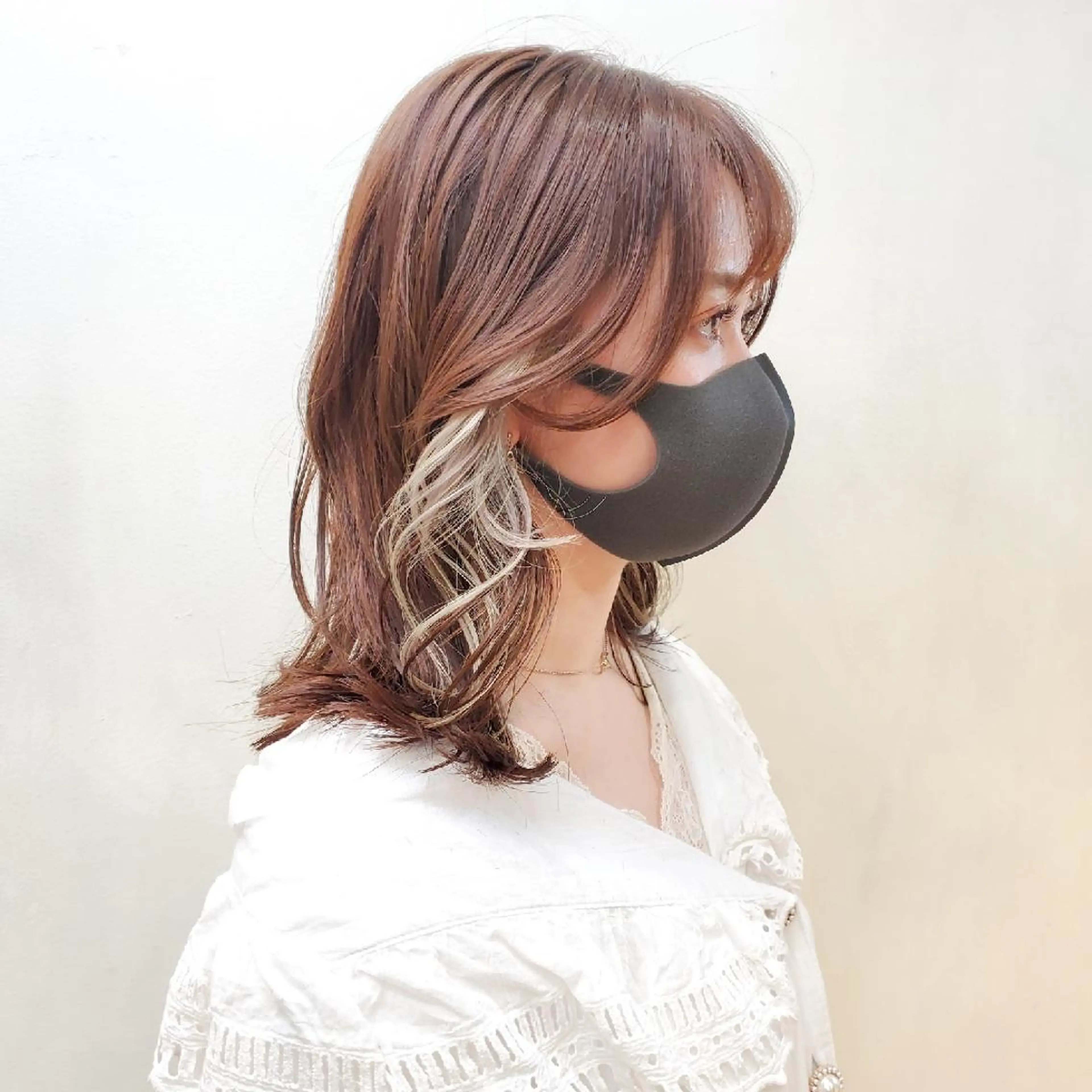 ミディアム 顔周りカット レイヤーカット 韓国レイヤー　 suzuのヘアスタイル