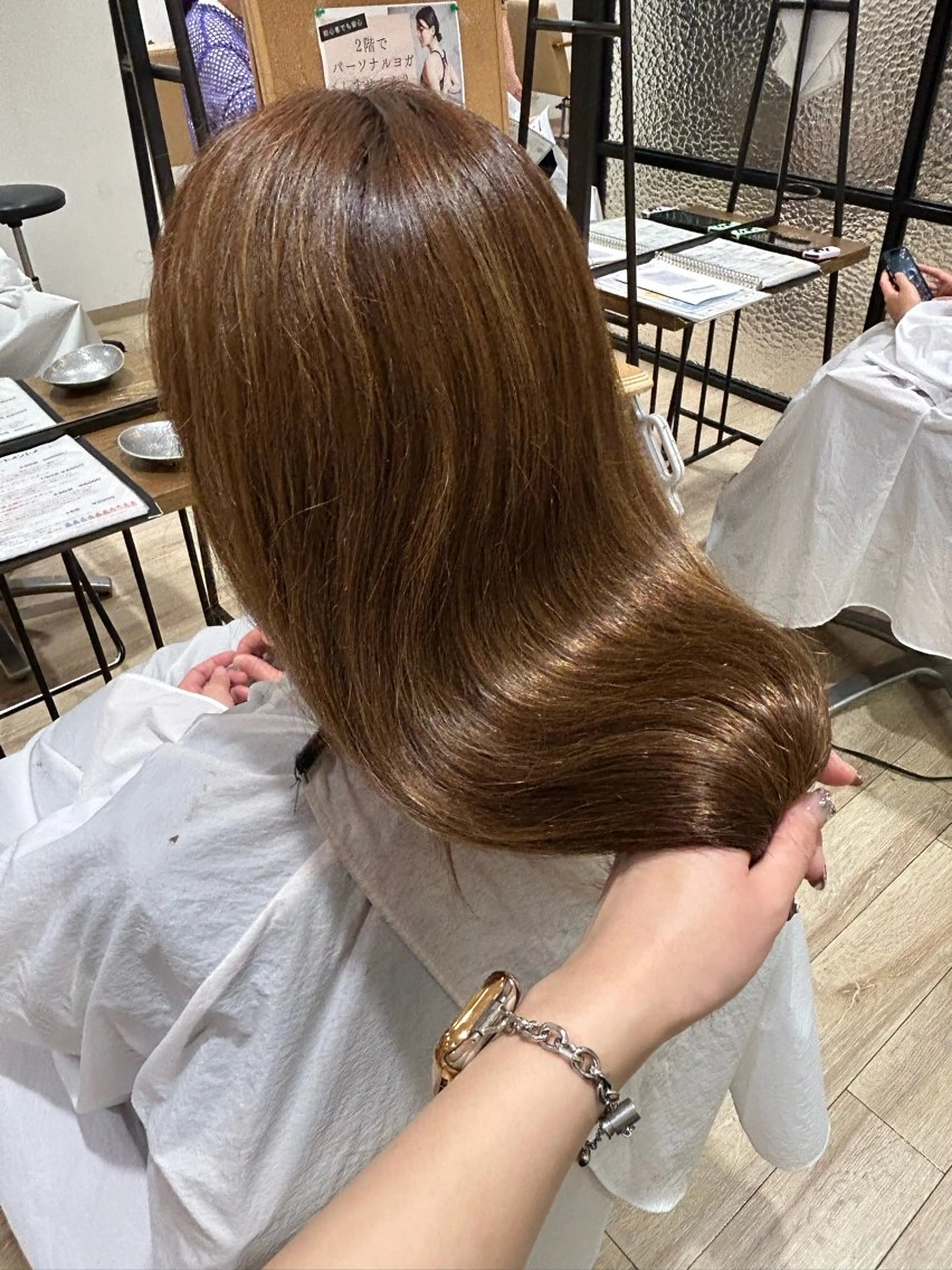 ブリーチなしワンカラー＋オージュア4ステップトリートメント＋プチスパの写真