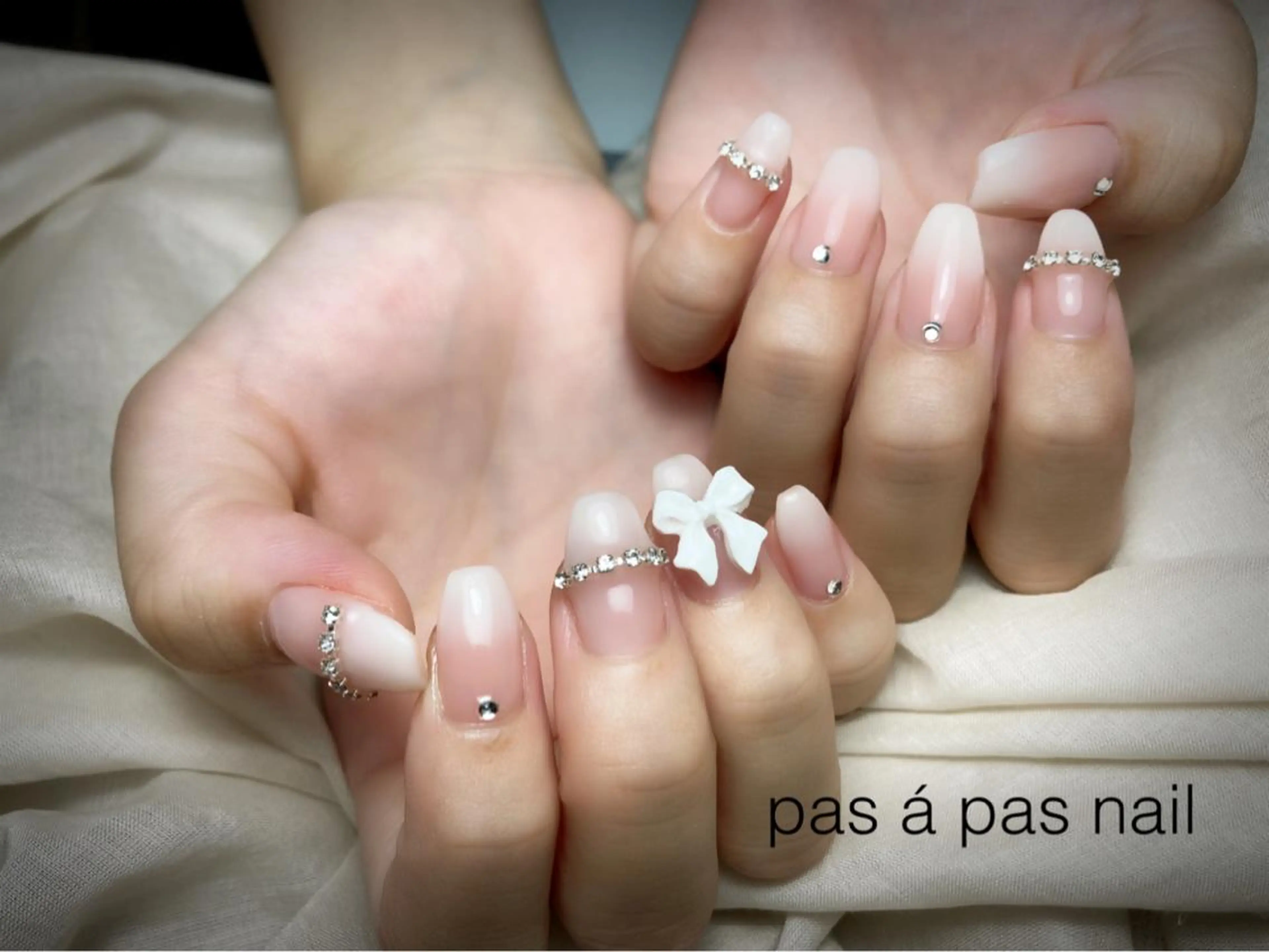 ネイル ハンドネイル Yakko pas á pasのネイルデザイン