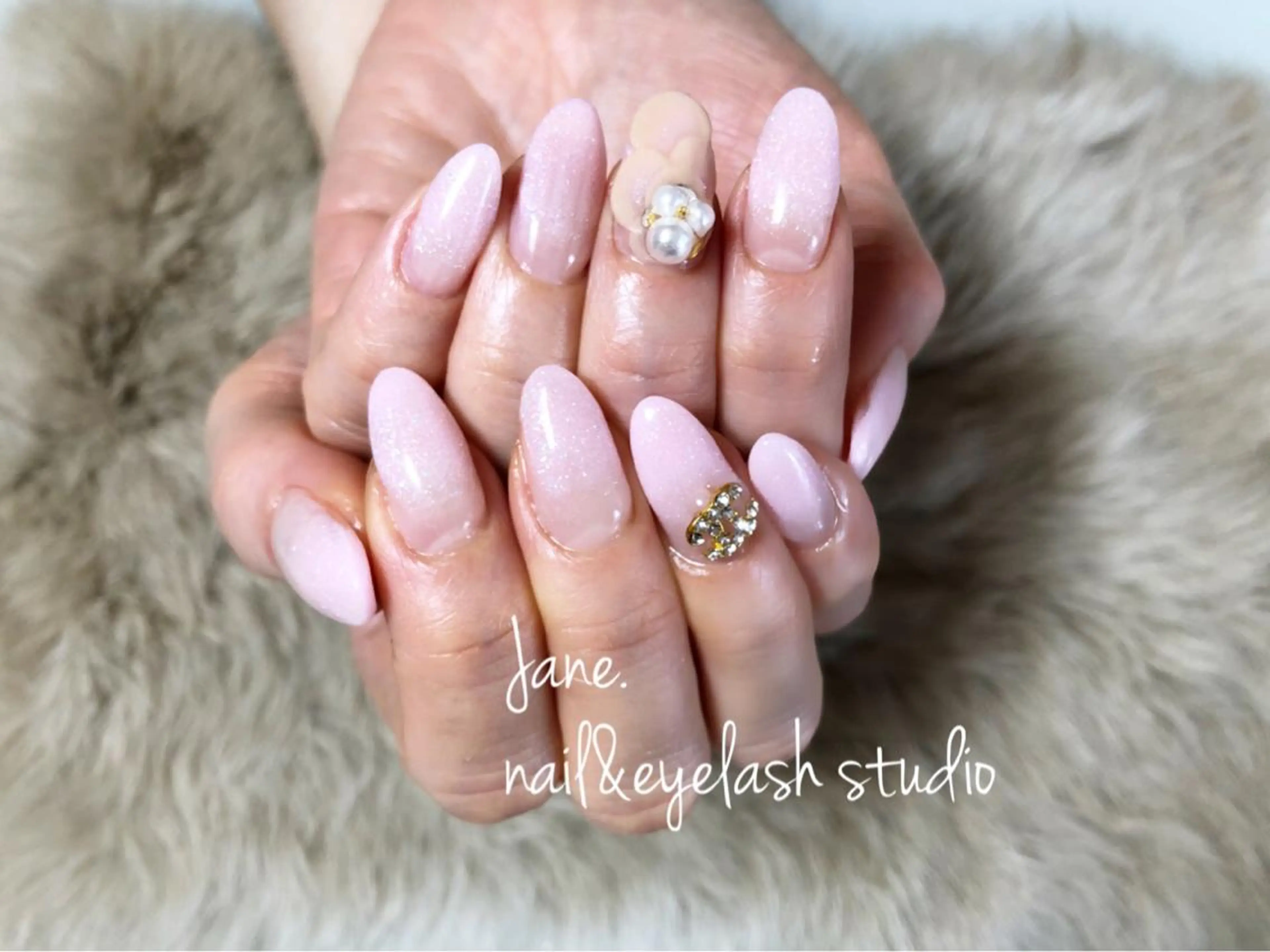 ネイル Yakko pas á pasのネイルデザイン