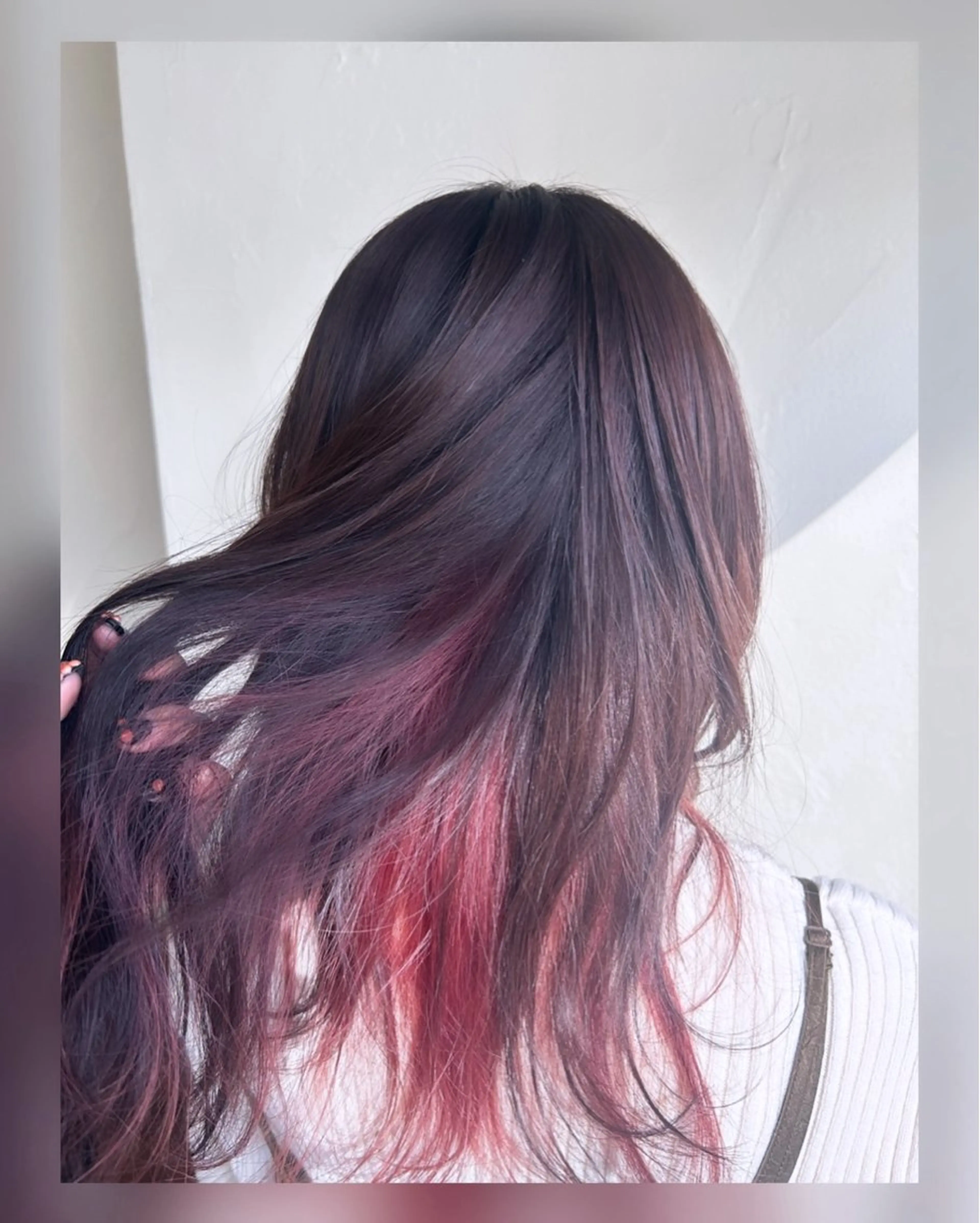 セミロング カラー 井上 萌のヘアスタイル
