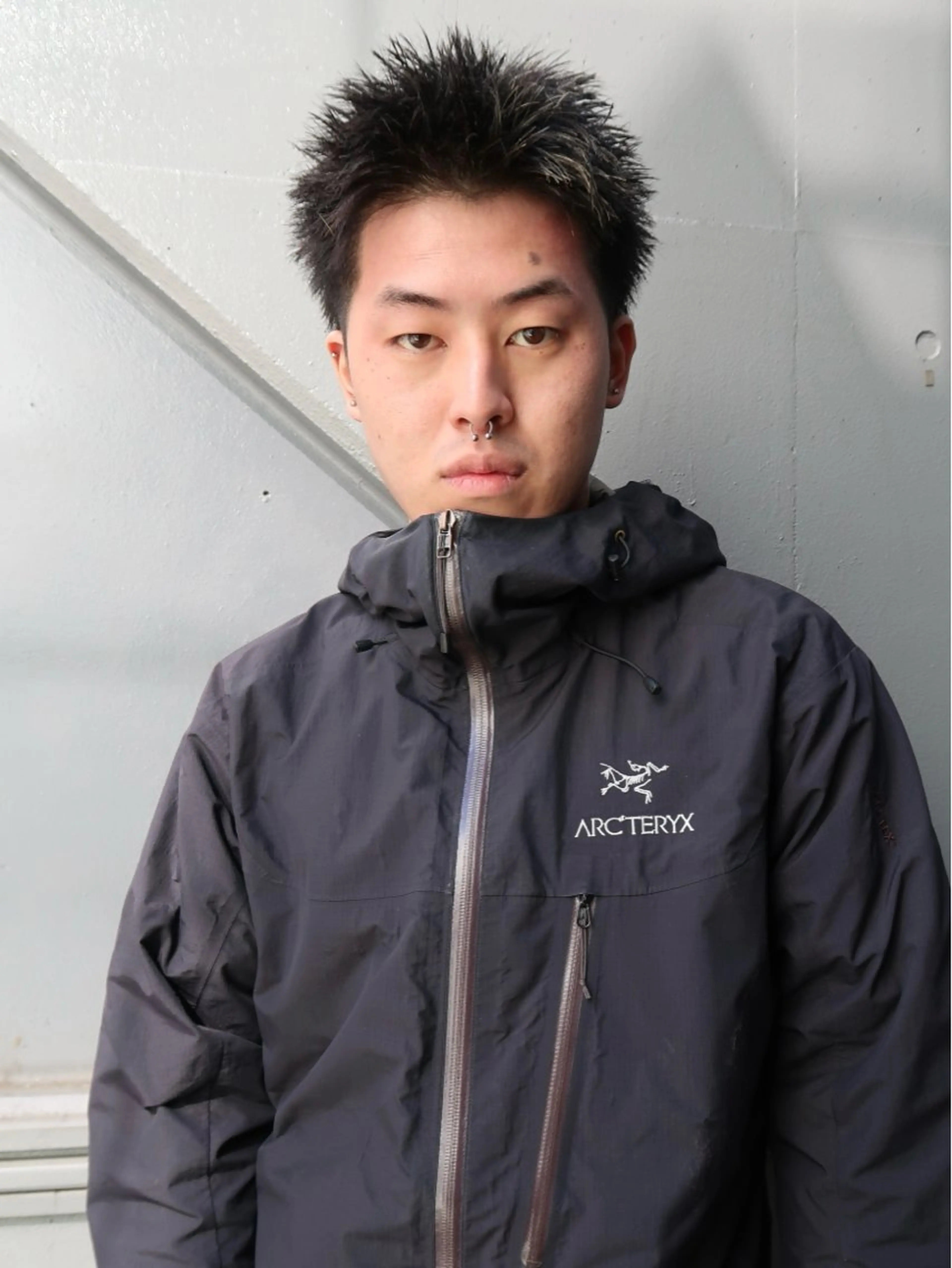 ショート メンズ 切りっぱなしボブ メンズブリーチ メンズハイライト メンズハイトーン メンズインナーカラー HARUKI🏔️/ メンズ/透け感カラーのヘアスタイル