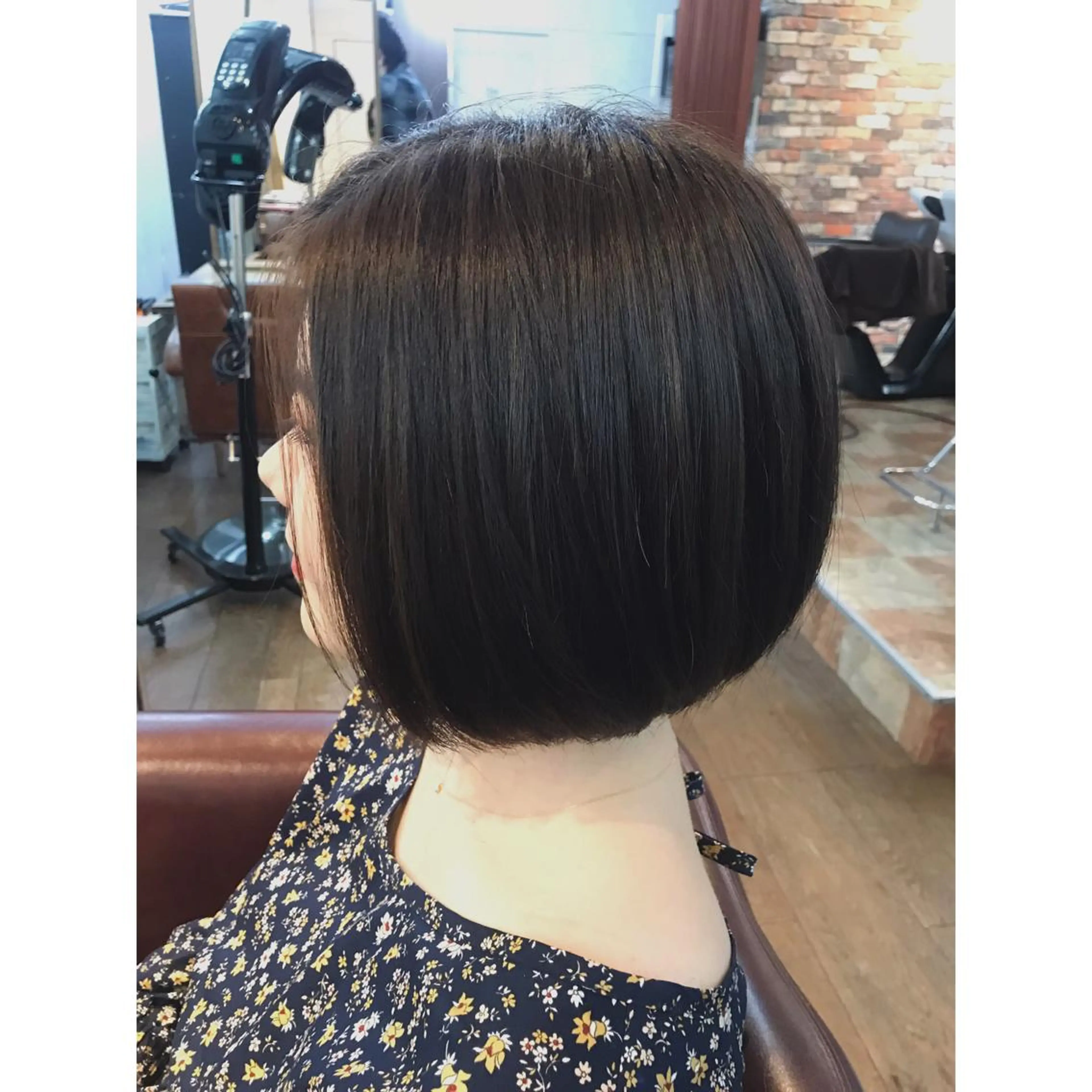 ショート カラー グレージュ ボブ corona hairdesign KAZUE MAEDA所属・マエダ　カズエ🫶 coronahairのヘアスタイル