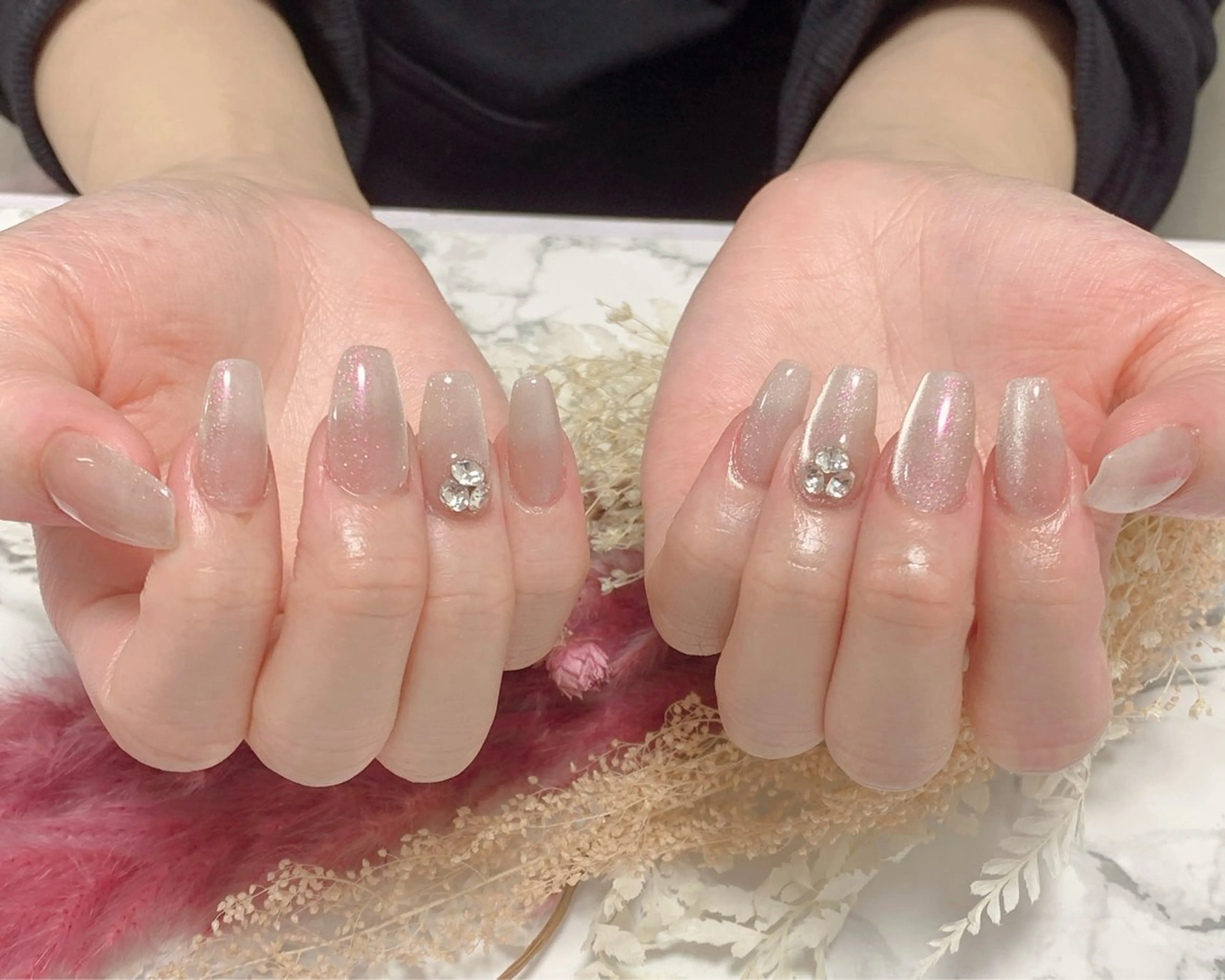 ネイル はな💎ネイル ワンホン、長さ出しのネイルデザイン