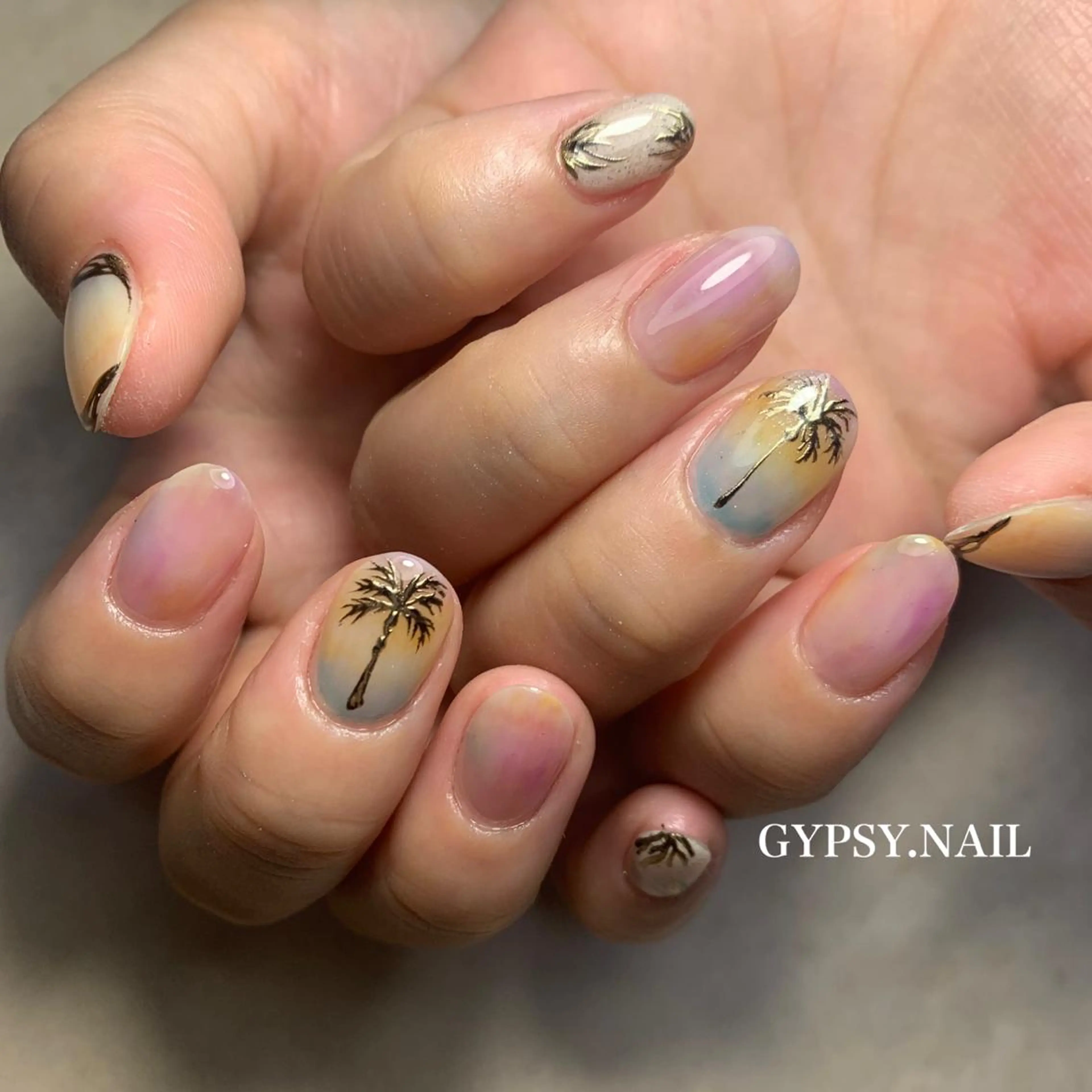 ネイル GYPSY.NAIL所属・GYPSY.NAIL akariのネイルデザイン