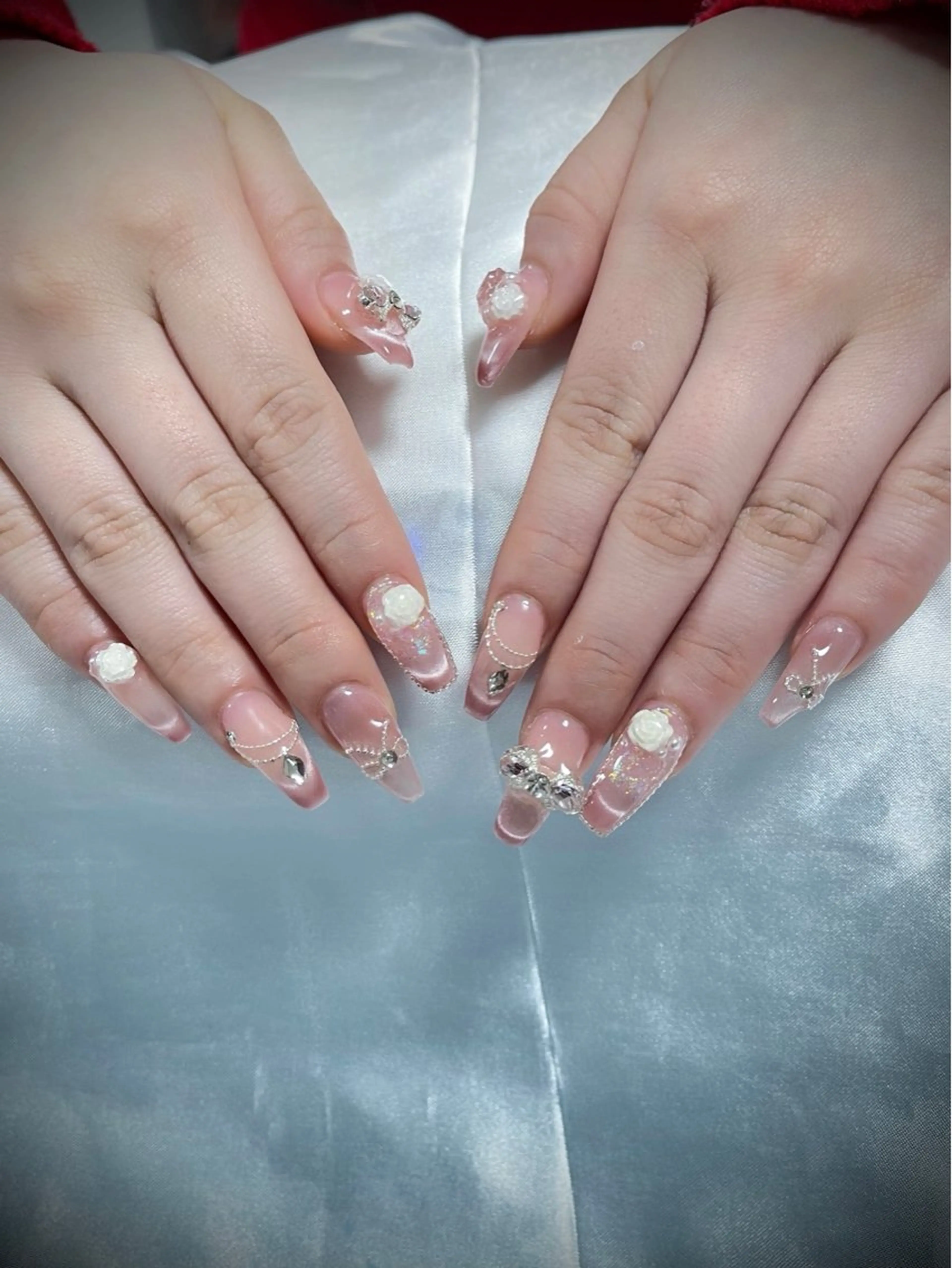 ネイル フットネイル ジェルネイル 韓国ネイル マグネットネイル 持ち込み ハンドネイル Akiko ネイルサロン所属・AKIKO ネイルサロンのネイルデザイン