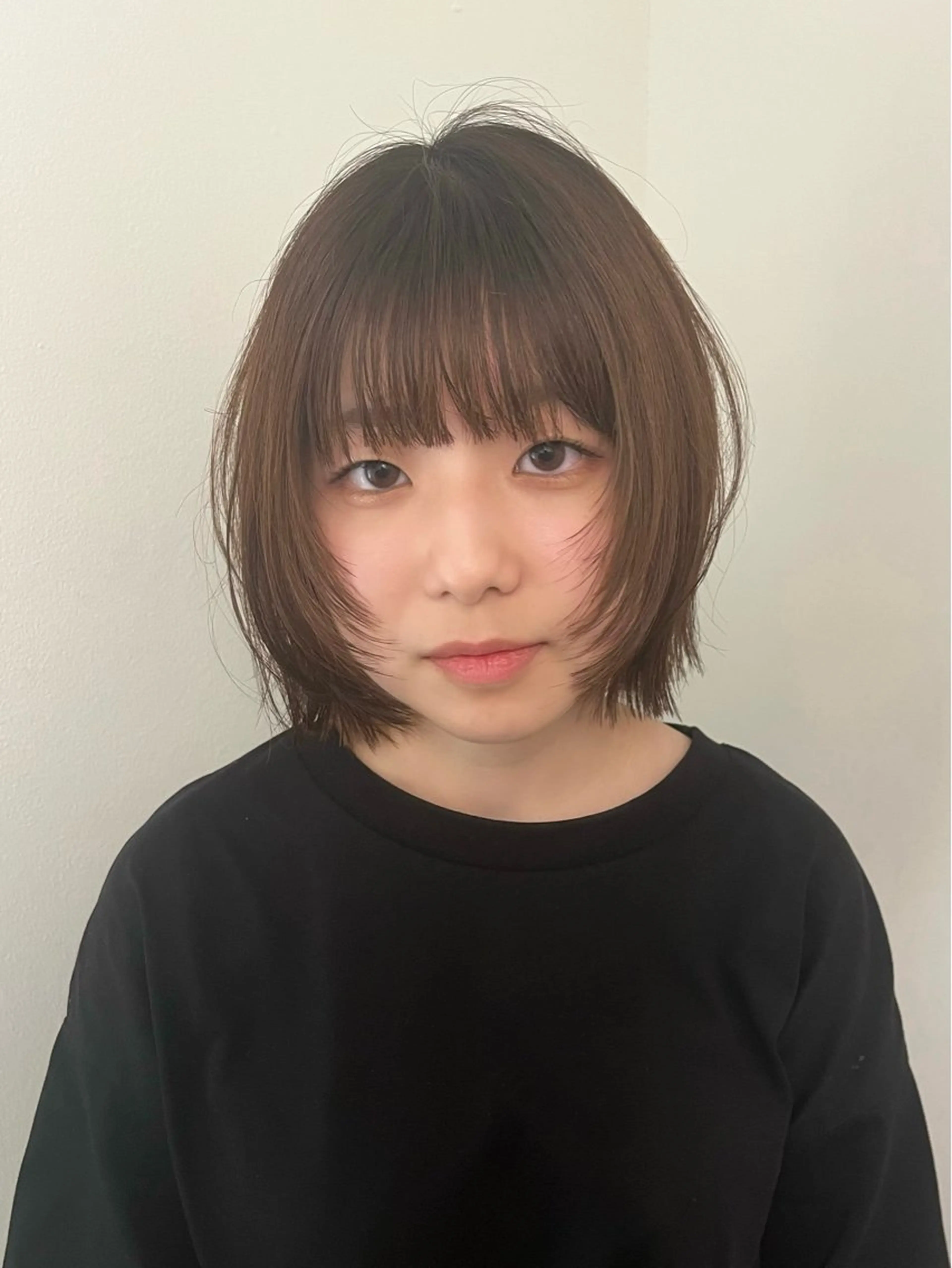 ショート ボブ ウルフカット Airi 韓国🫧 レイヤーカットのヘアスタイル
