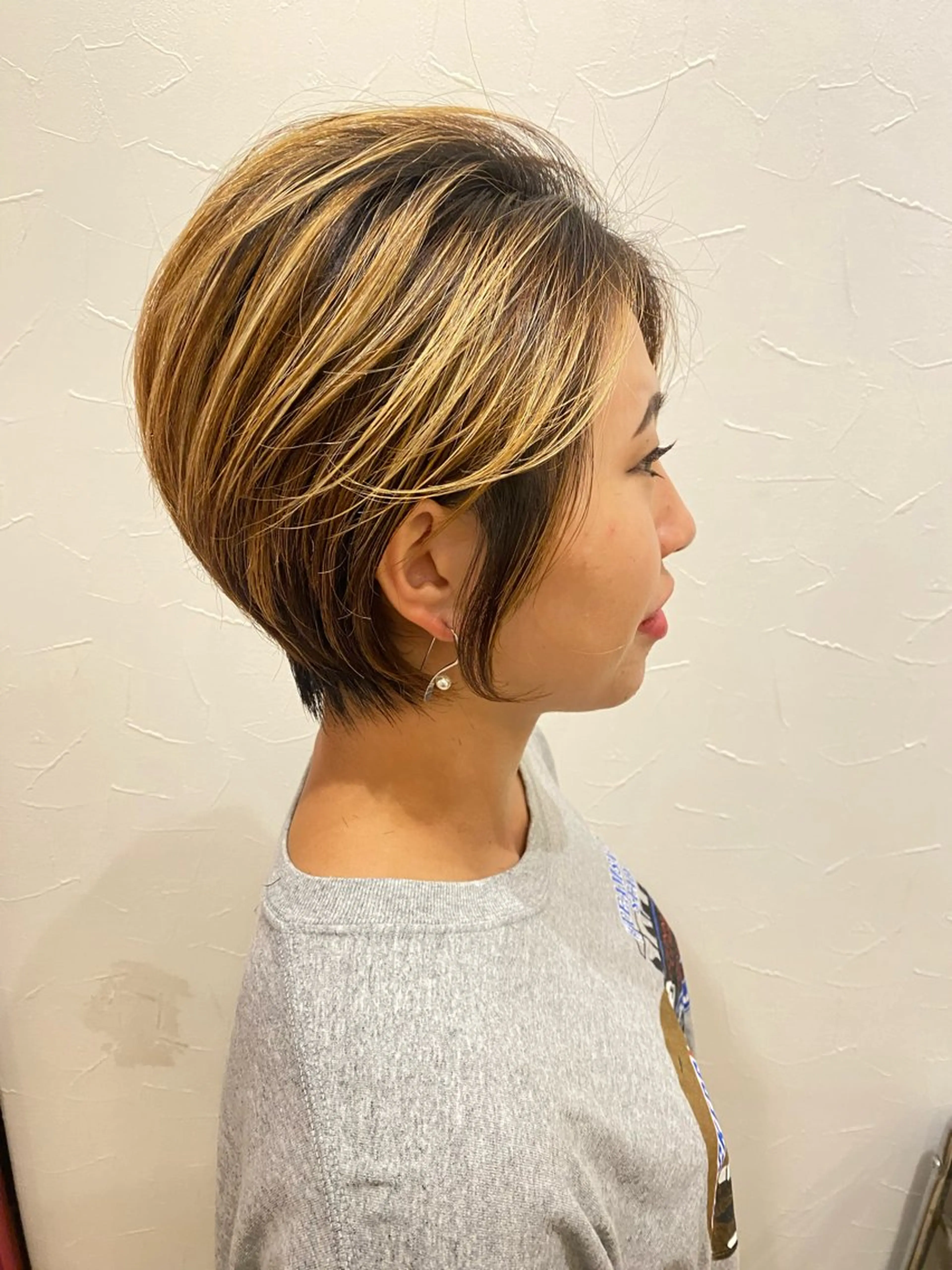 ショート カット ヘアカラー FELIZA所属・似合わせの達人🔥 石川就平のヘアスタイル