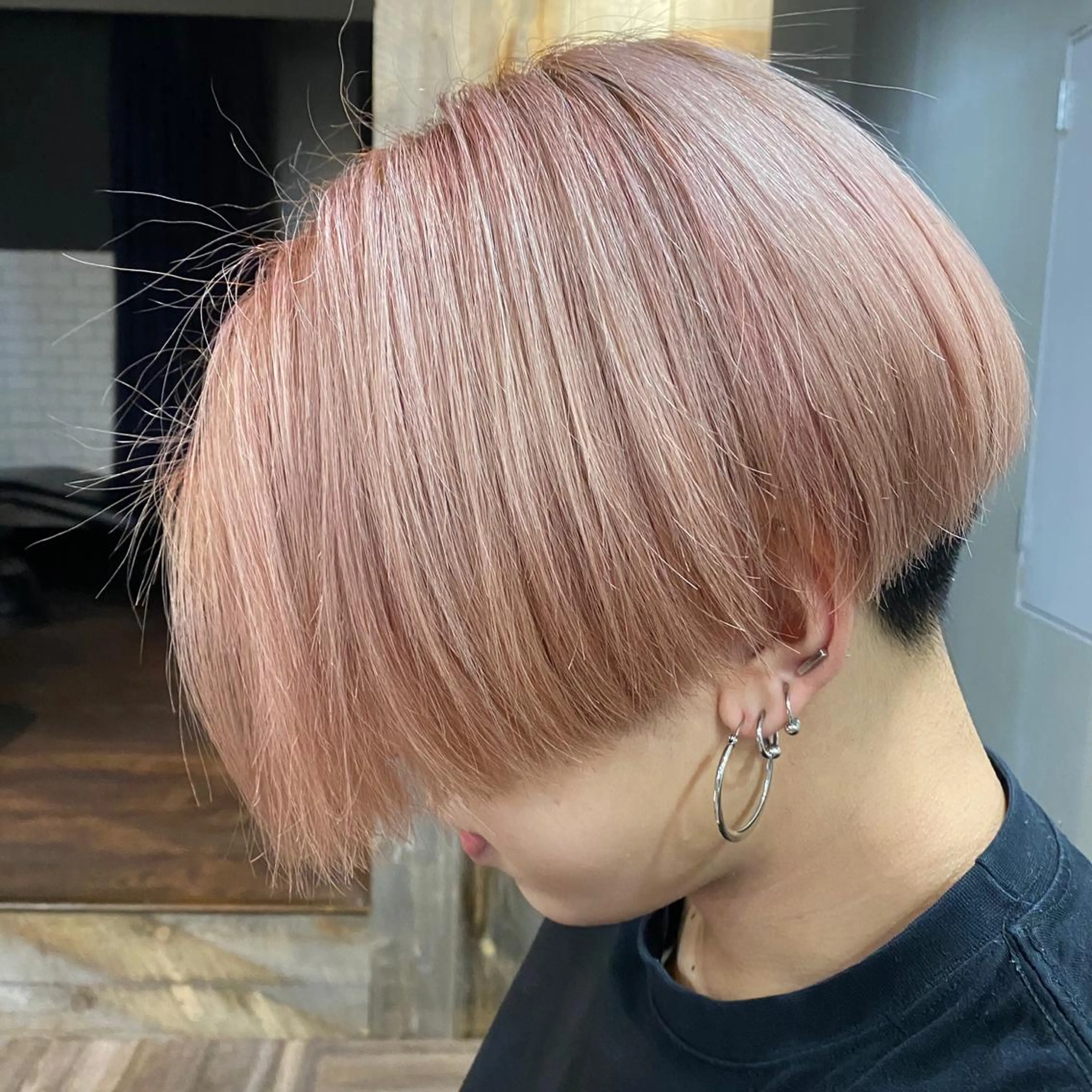 カラー ベージュカラー ブリーチ ピンクカラー ピンクベージュ DAYS 2nd 久木山湧也のヘアスタイル