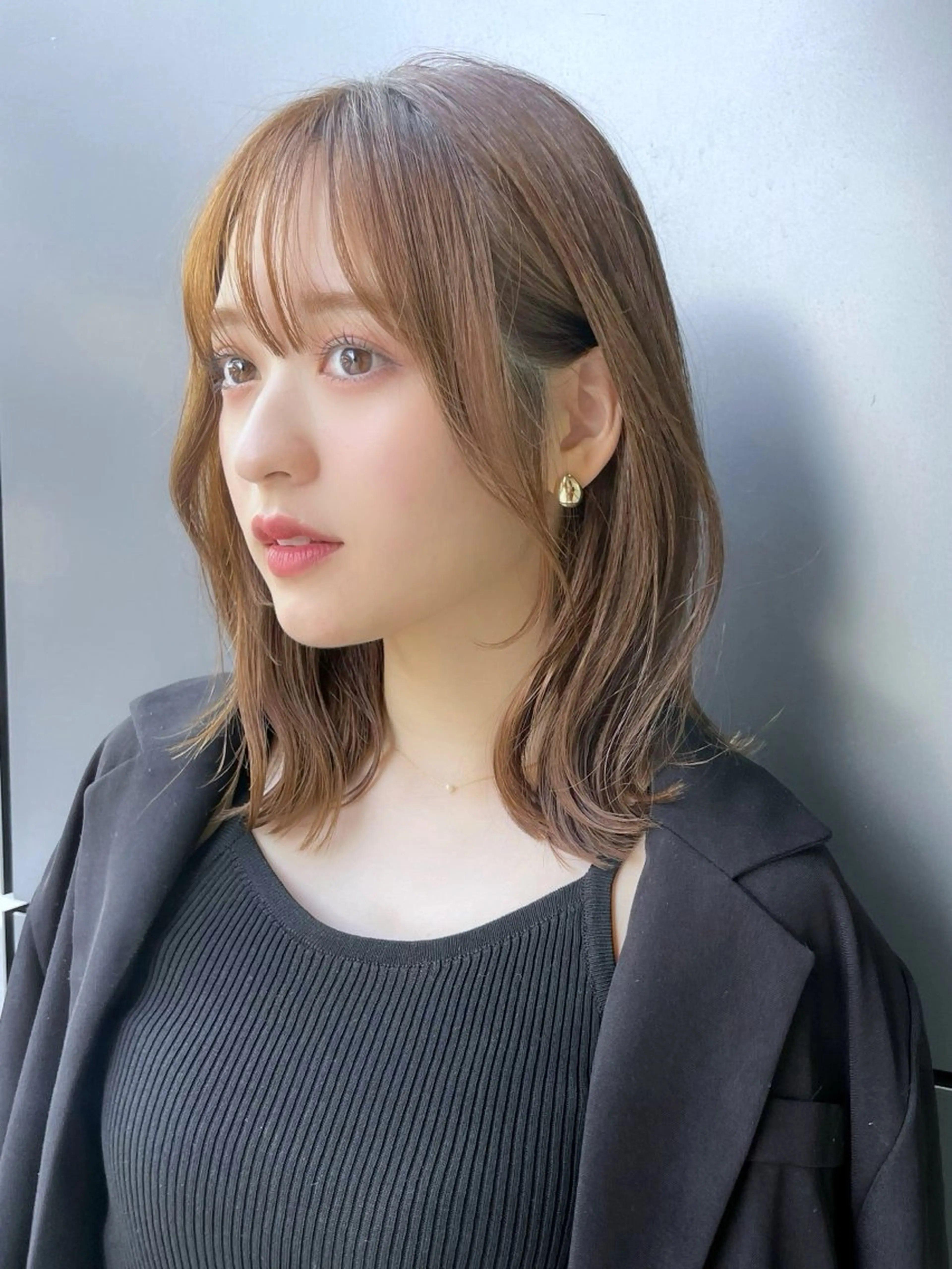 ミディアム ミディアムレイヤー チョコレートブラウン レイヤーカット シースルーバング カット ヘアカラー トリートメント ボブ/デザインカラー /表参道/新井美有紀のヘアスタイル