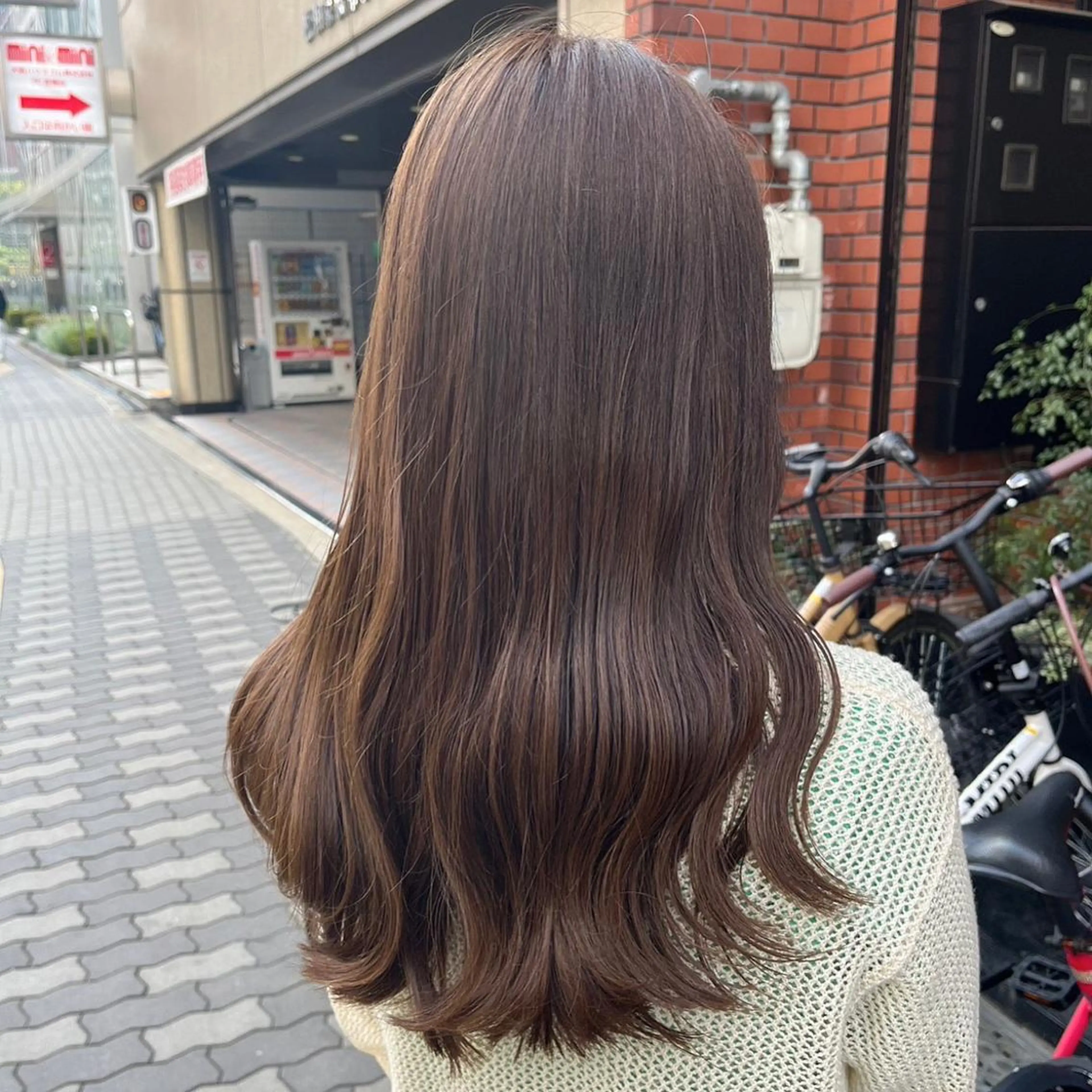 ロング 片平 帆香のヘアスタイル