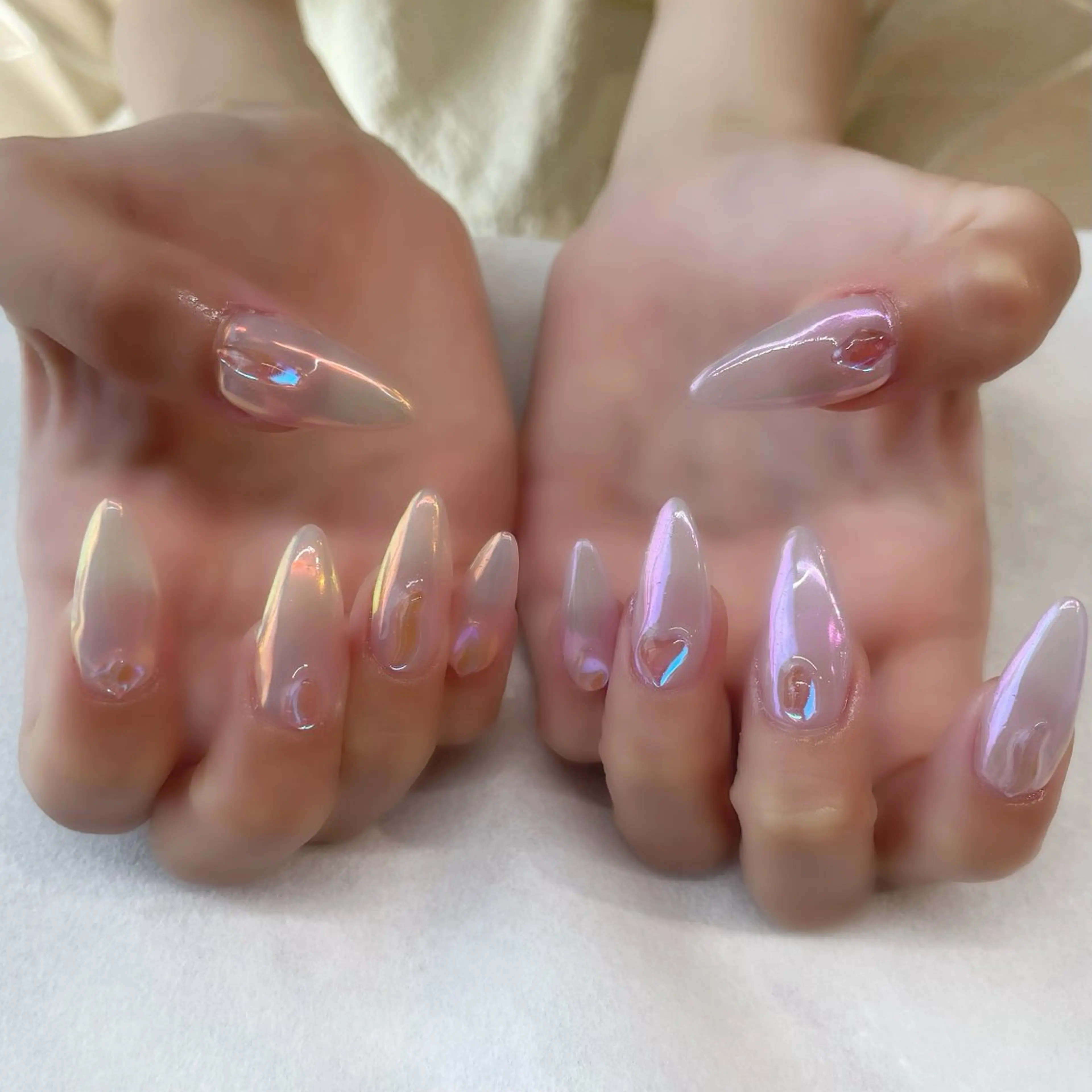 ネイル ハンドネイル 🌈🐰 saki. m 🐰🌈のネイルデザイン