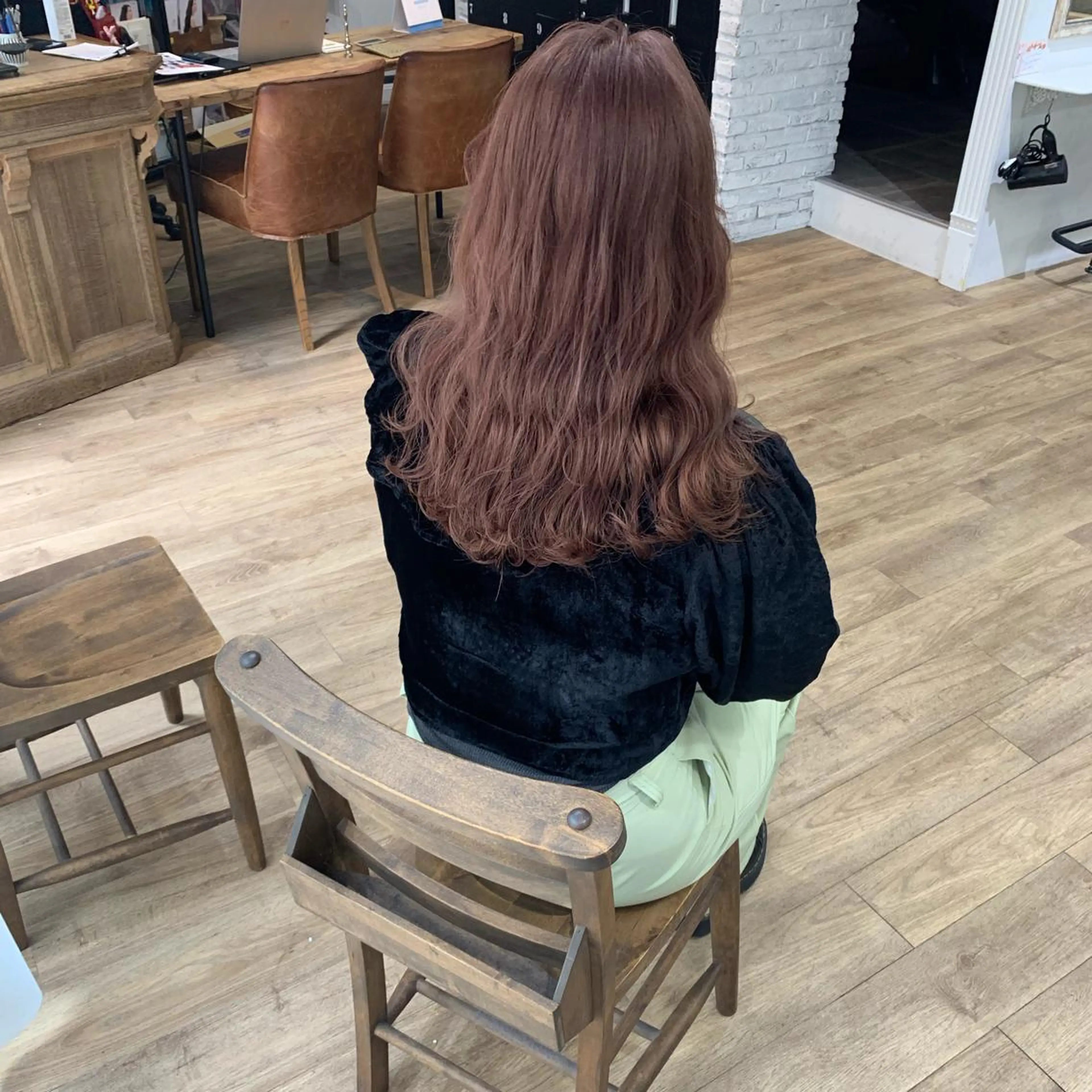 ロング カラー ヘアカラー トリートメント レイヤー/顔周り /AKARIのヘアスタイル