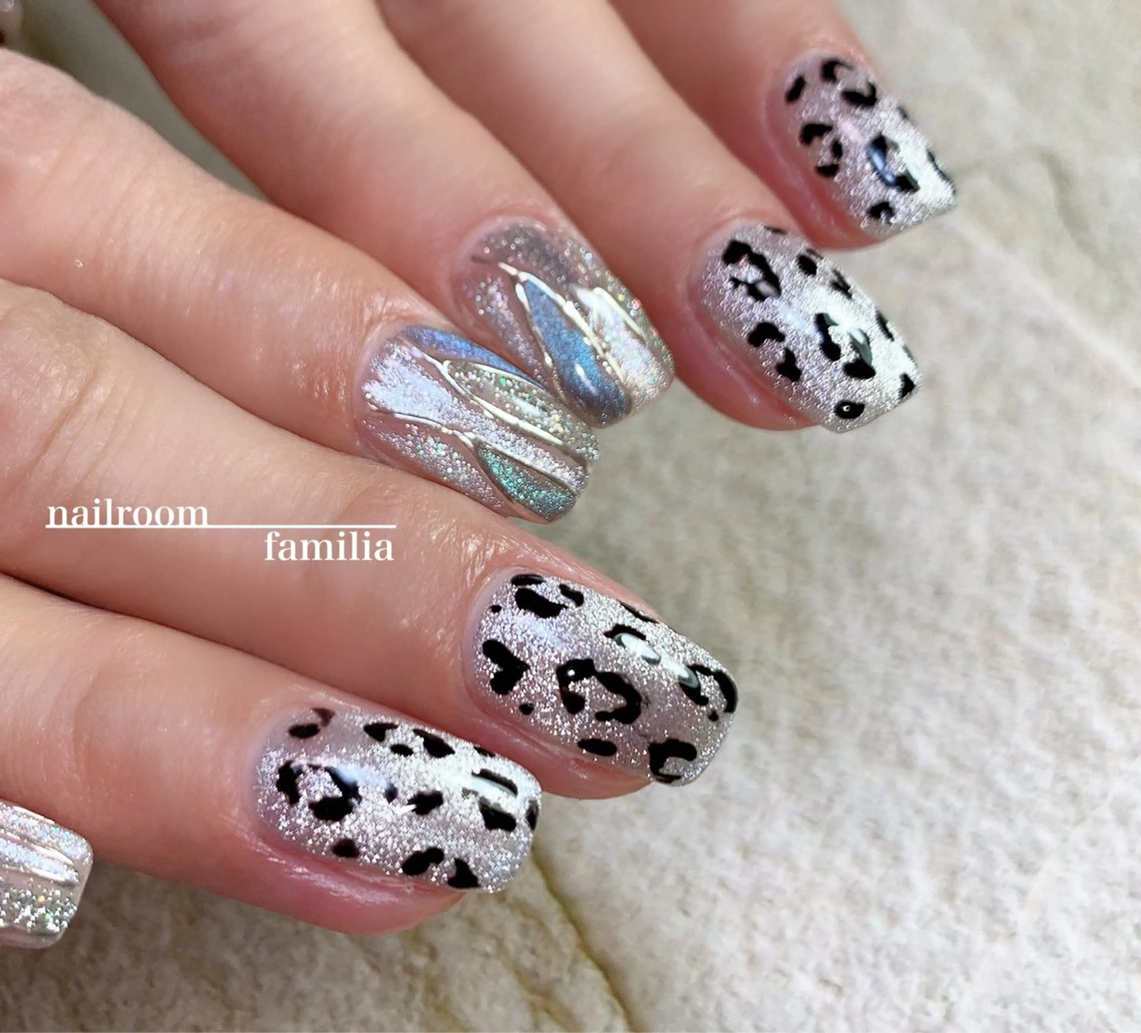 ネイル アニマル柄 マグネットネイル ハンドネイル -nailroom- familiaのネイルデザイン