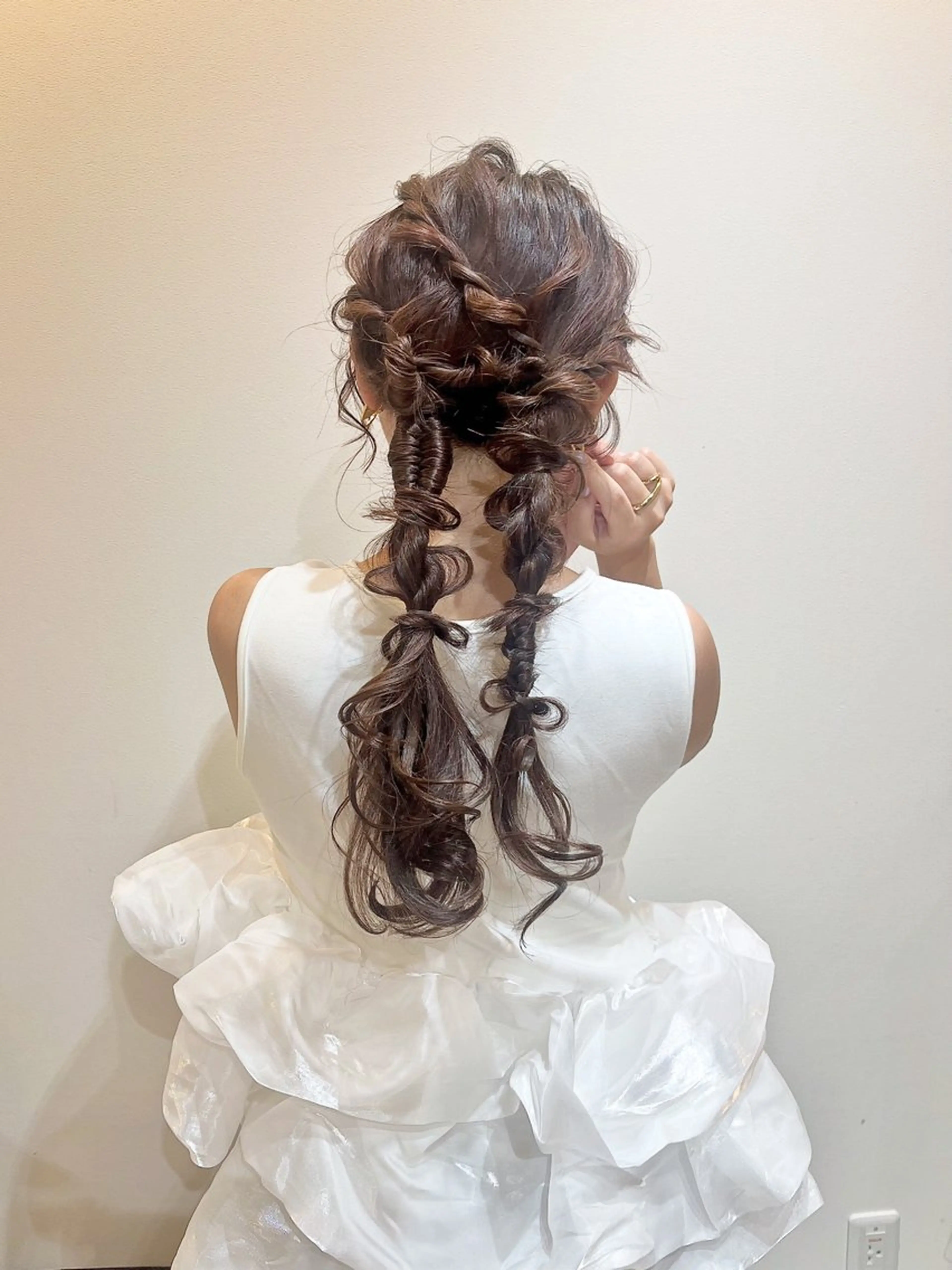 ロング ヘアセット 🪞Unge チヒロ 女性限定のヘアスタイル