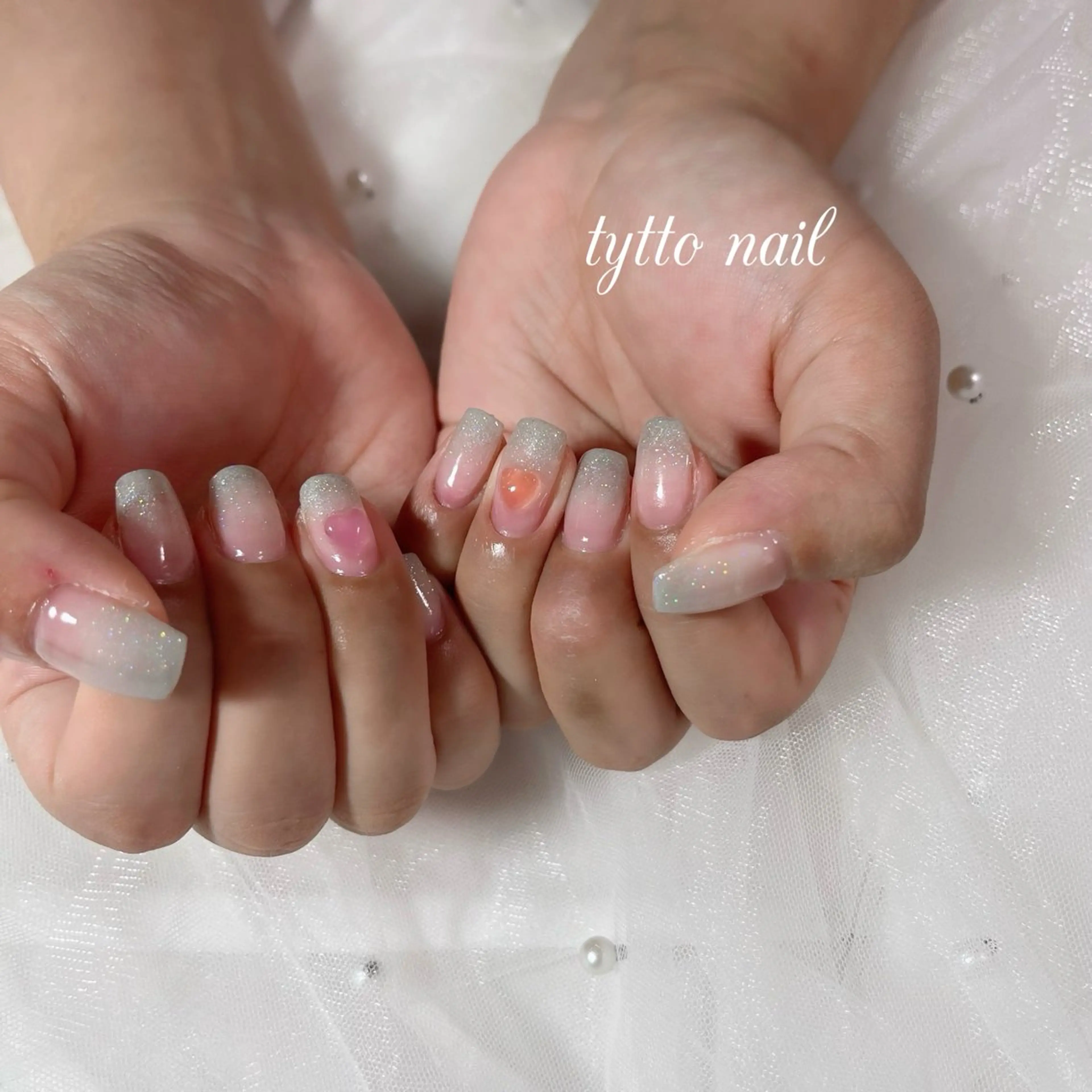 ネイル アートネイル ガーリー グラデーション ハート キラキラネイル ハンドネイル tytto nail ❤︎‪‪eri‪‪のネイルデザイン