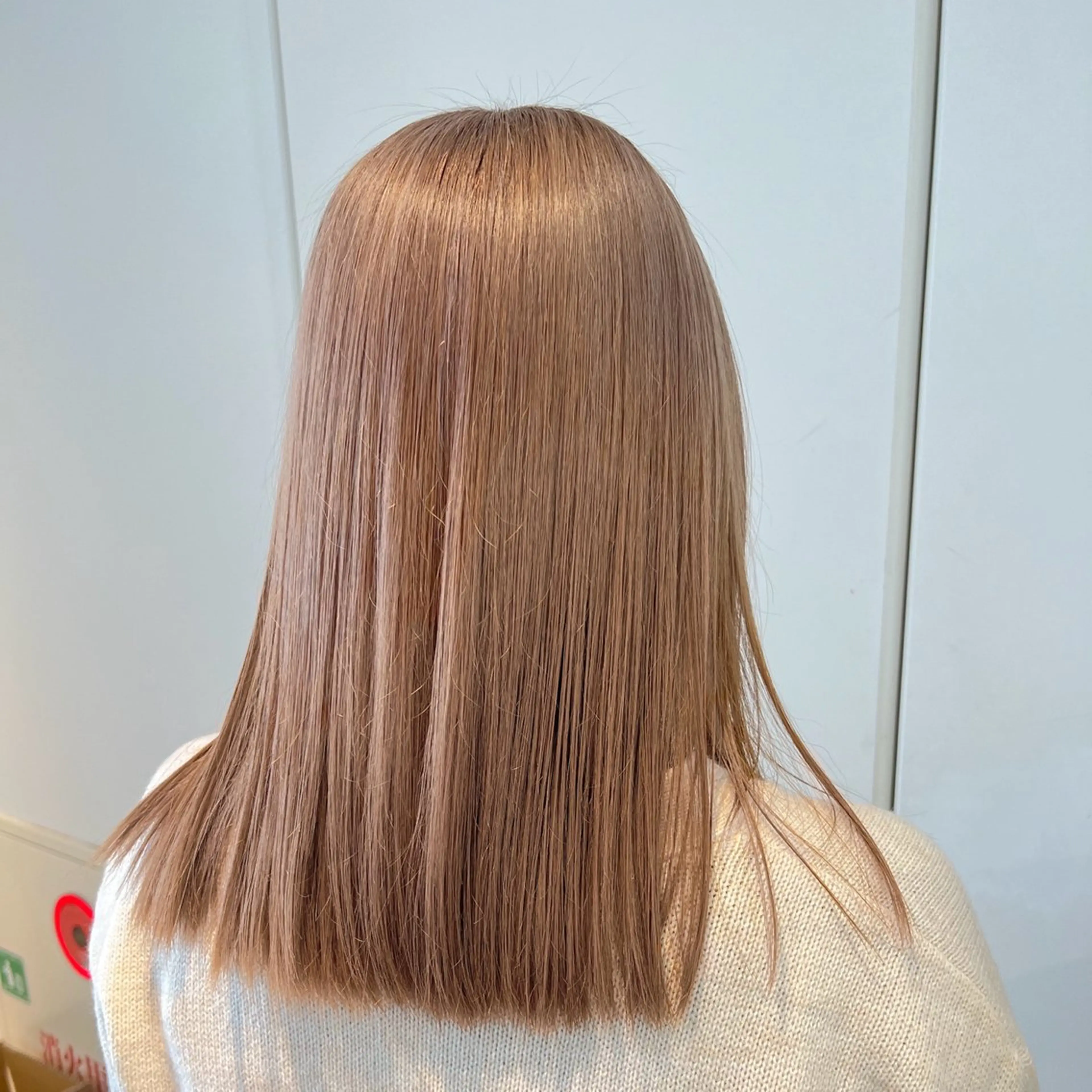 セミロング カラー ヘアカラー トリートメント 艶ハイトーン‪‪🔆 ️️️安座間 希のヘアスタイル