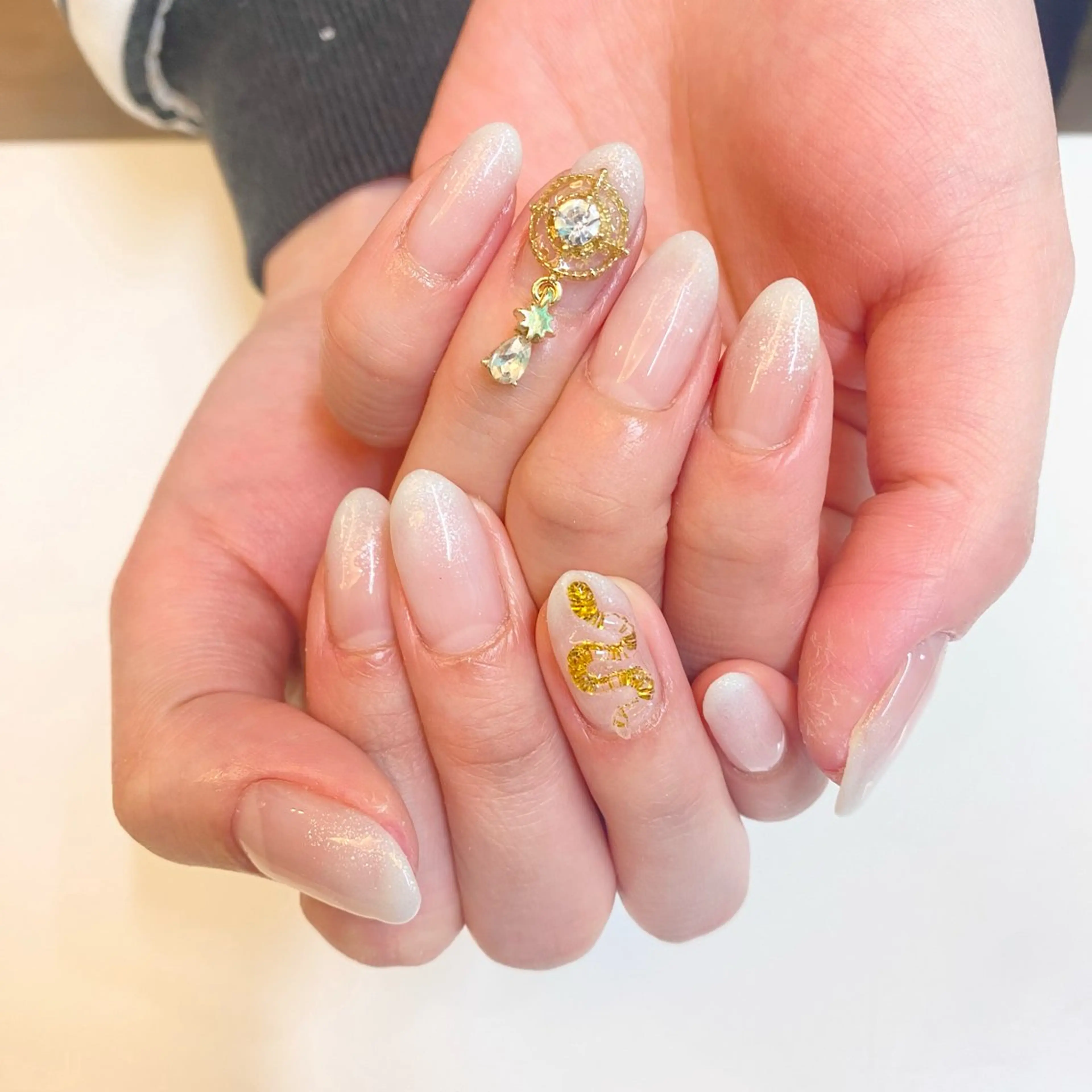 ネイル ハンドネイル Kira-ra所属・Kira-ra💎 KIRARIのネイルデザイン