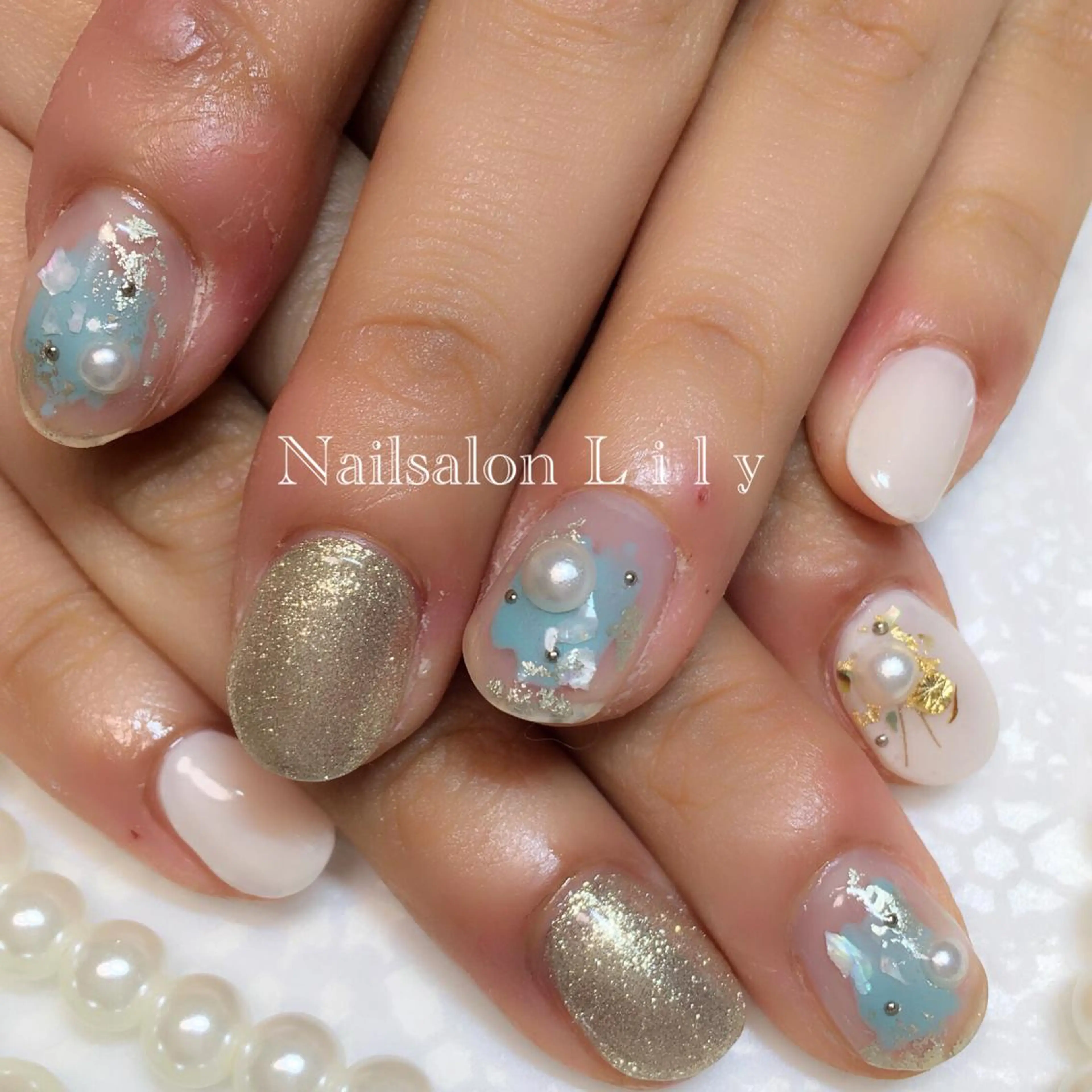 ネイル ブルー ニュアンスネイル Nailsalon Lilyのネイルデザイン