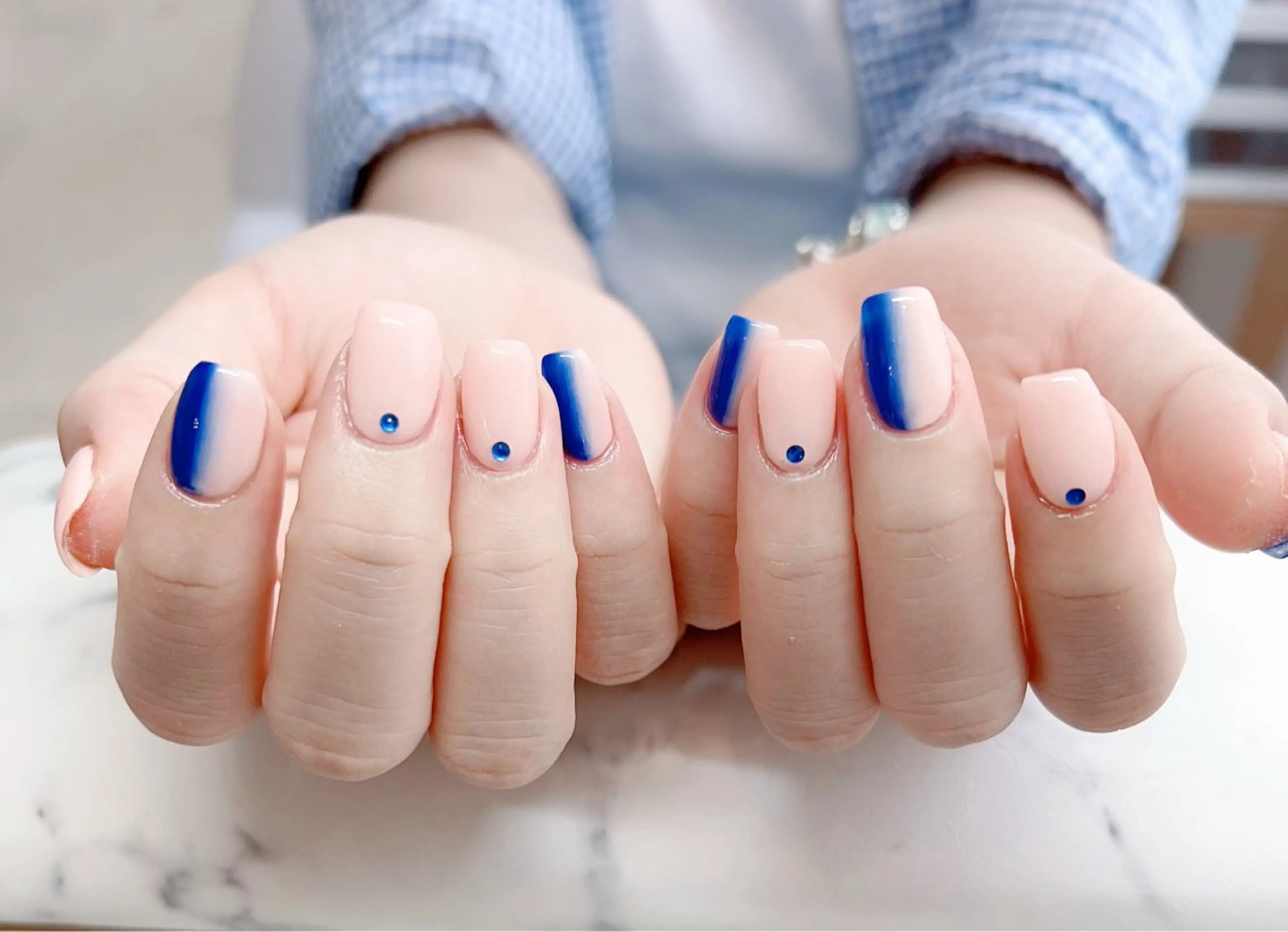 ネイル ワンカラーネイル red veil所属・KANA ネイルのネイルデザイン