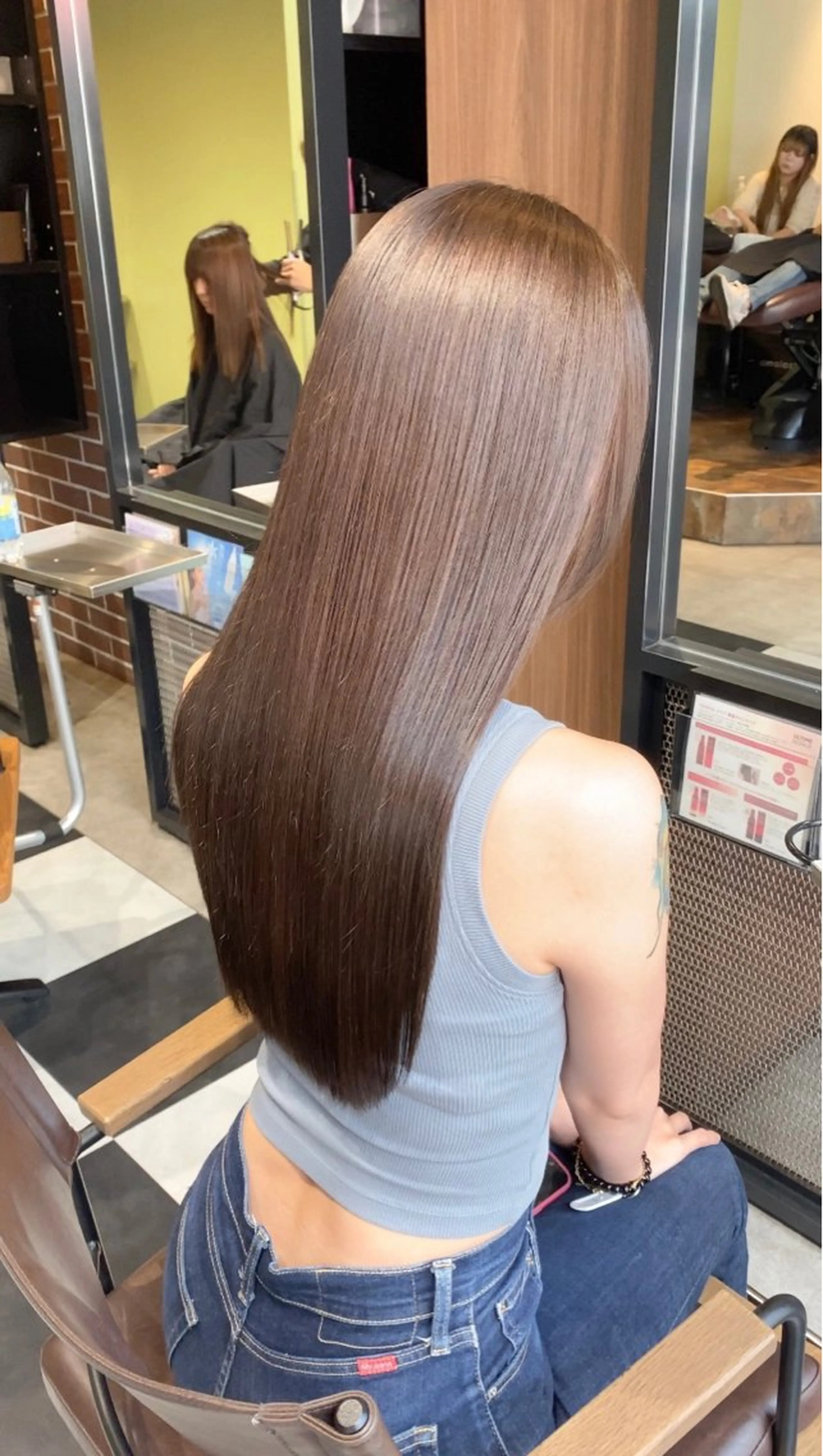 ロング 透明感ブリーチ/ メンズパーマのヘアスタイル