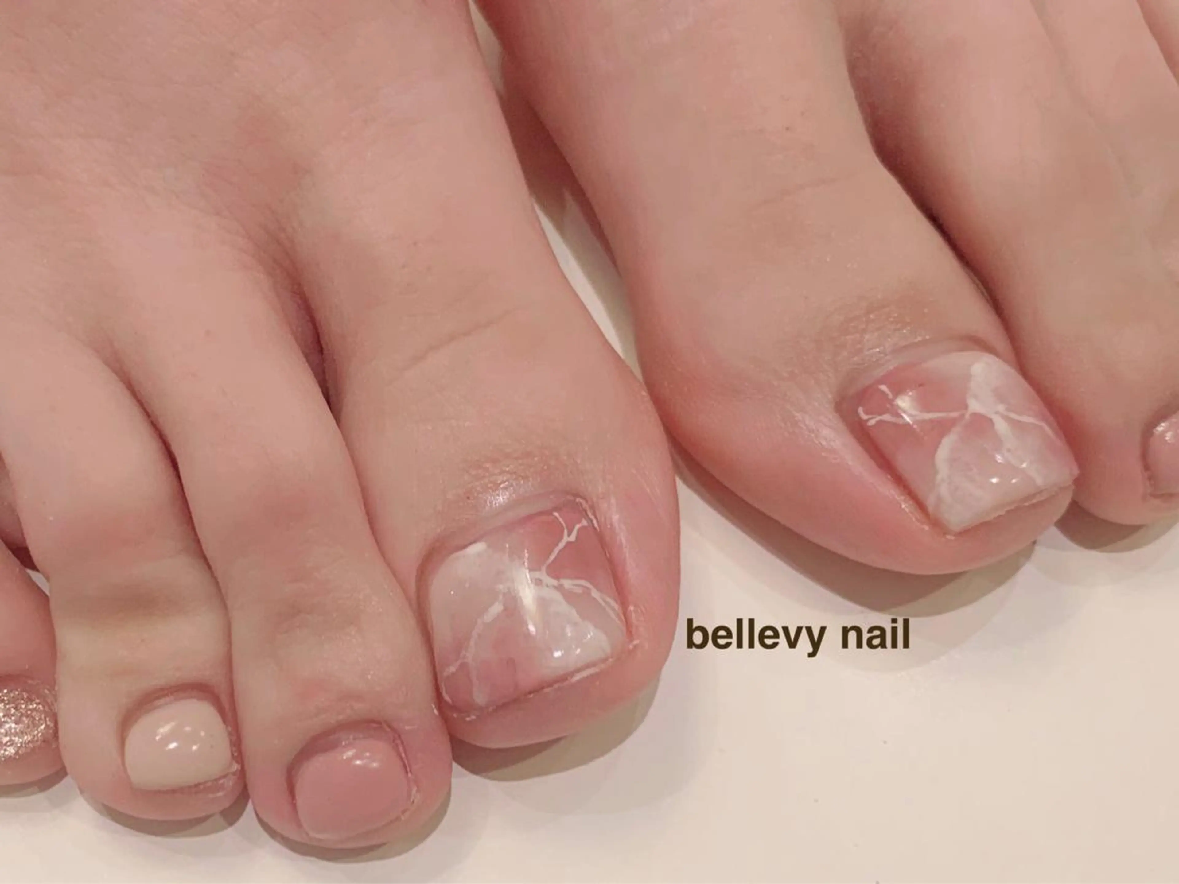 ネイル フットネイル bellevy所属・藤原 はずきのネイルデザイン
