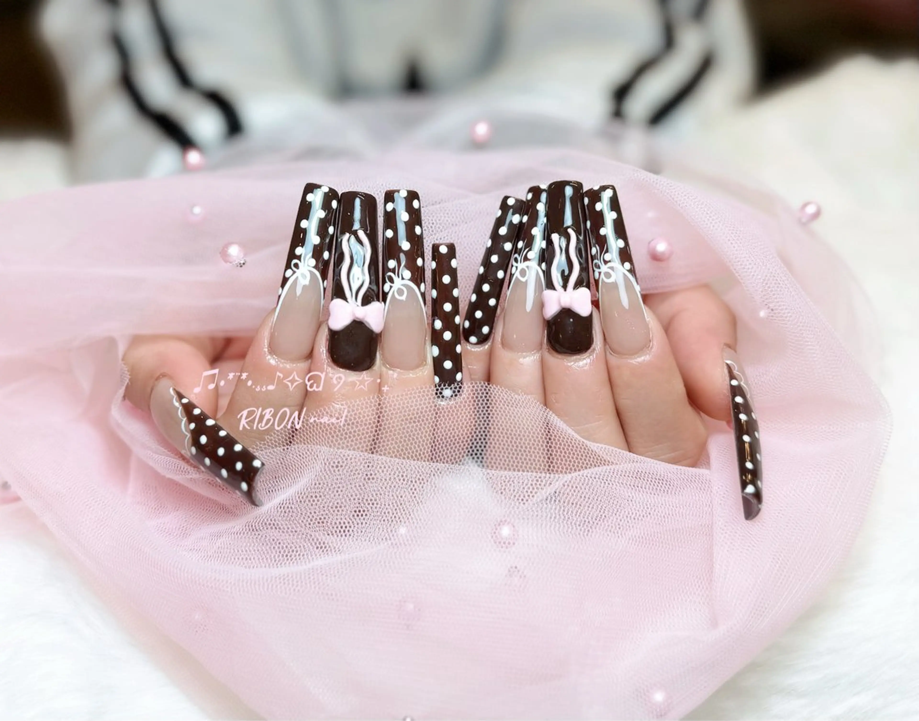 ネイル アートネイル 成人式 長さ出し キラキラネイル ロングネイル ハンドネイル RIBONネイルサロン所属・RIBON nail salonのネイルデザイン