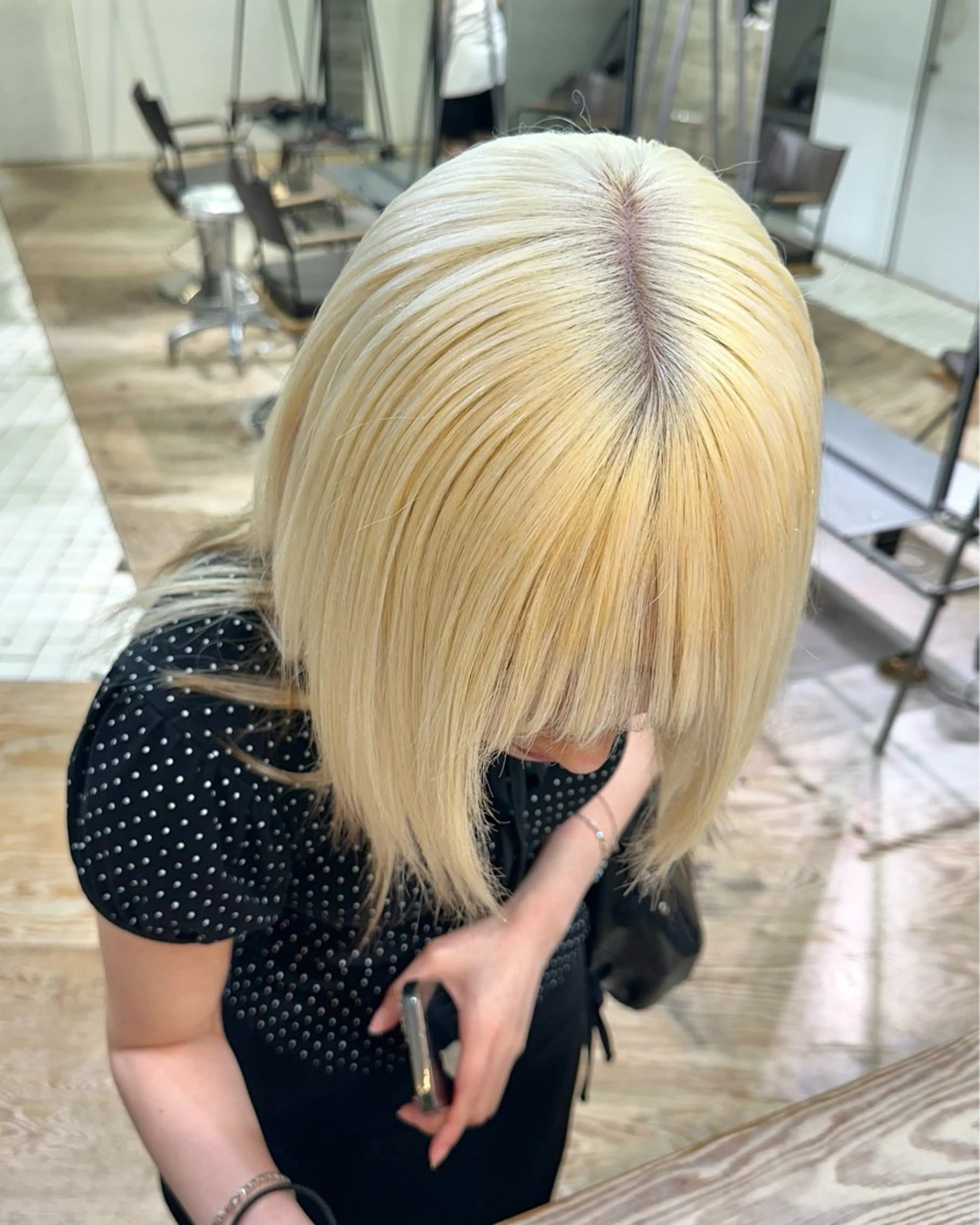 セミロング ヘアカラー トリートメント 抜きっぱなしブロンド ササキカズマのヘアスタイル