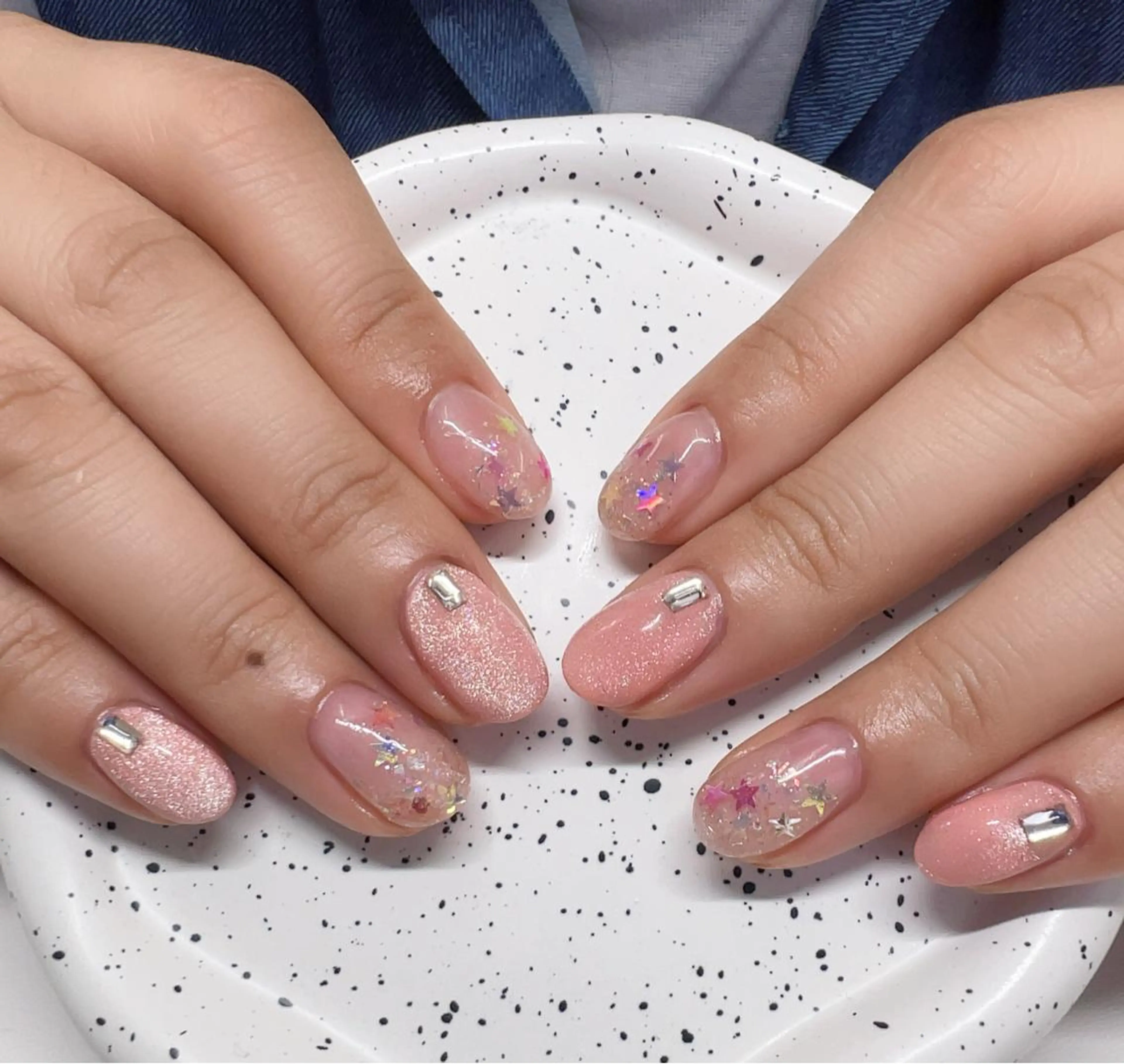 ネイル グラデーション ラメ(グリッター) ラメグラデーション マグネットネイル ハンドネイル AngelChris ビューティーサロンのネイルデザイン