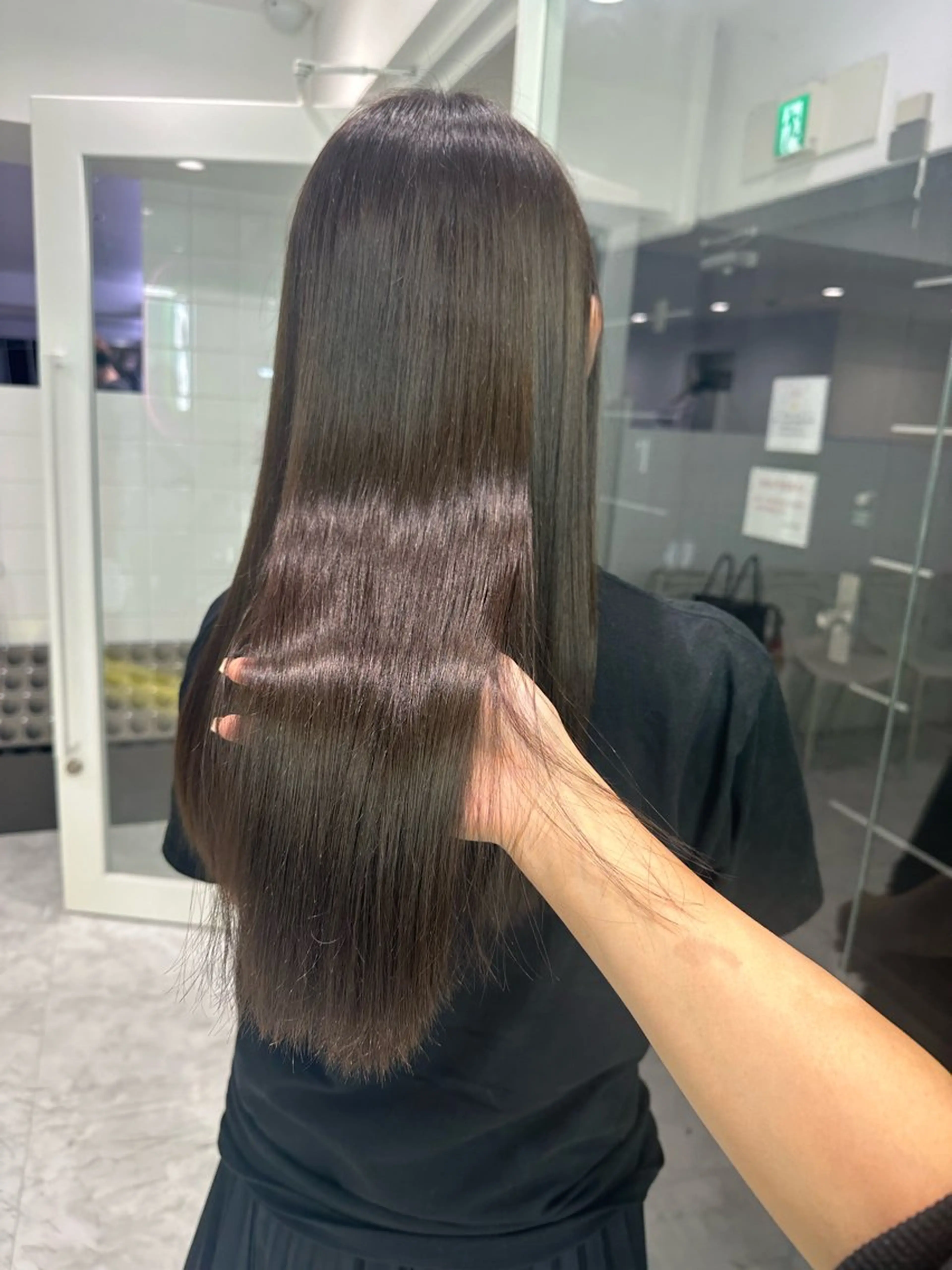 ロング カラー ヘアアレンジ ベージュカラー 黒髪 ブリーチ ブルーカラー ブルーブラック 🪞ハイトーン🪞 🤍waka🤍のヘアスタイル