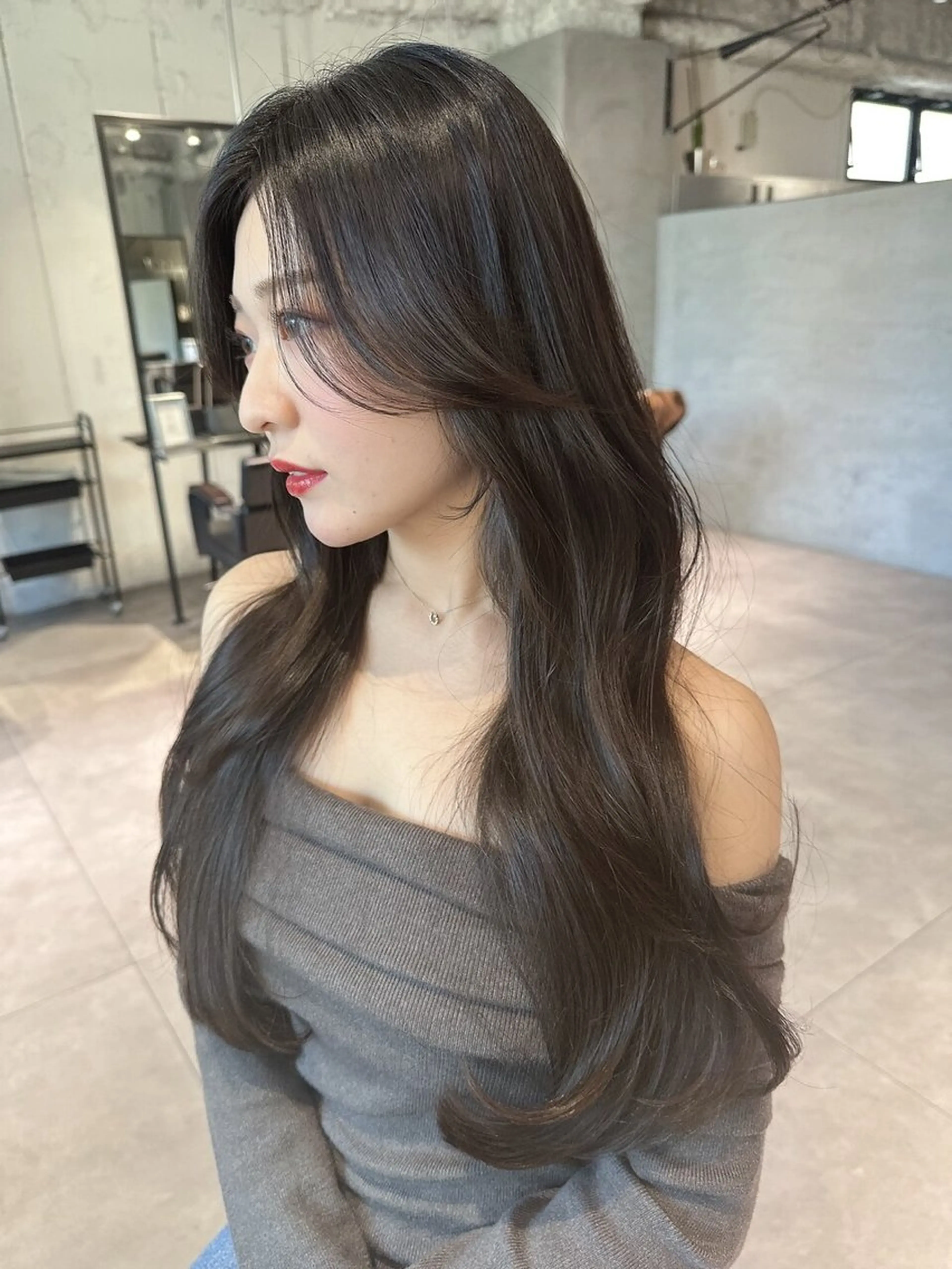 ロング カラー カット ヘアカラー トリートメント CHERIM ❤️‍🔥新家光葉のヘアスタイル