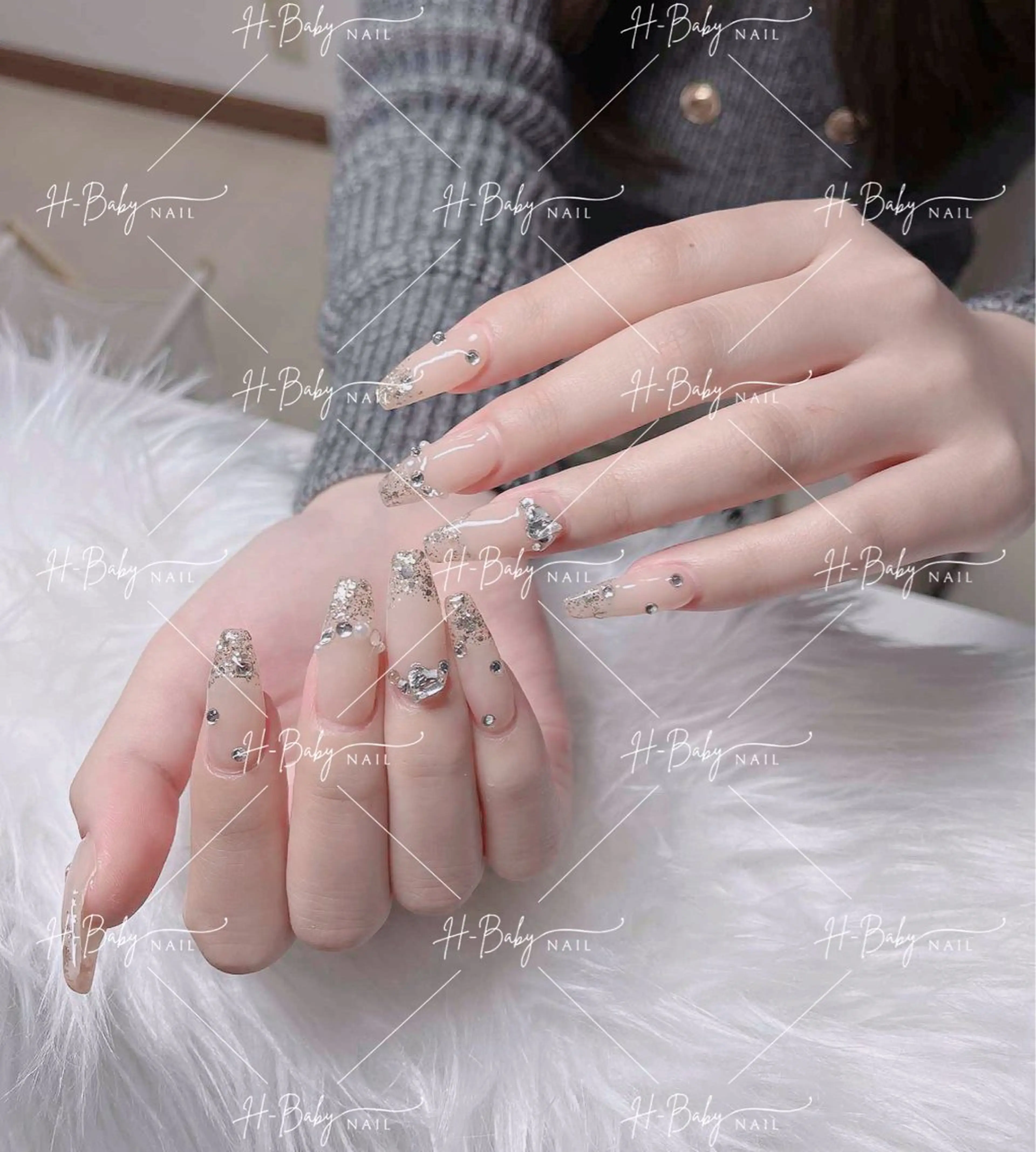 ネイル オーロラネイル フレンチネイル ジェルネイル ハロウィン キラキラネイル ハンドネイル H.baby Nail Salonのネイルデザイン