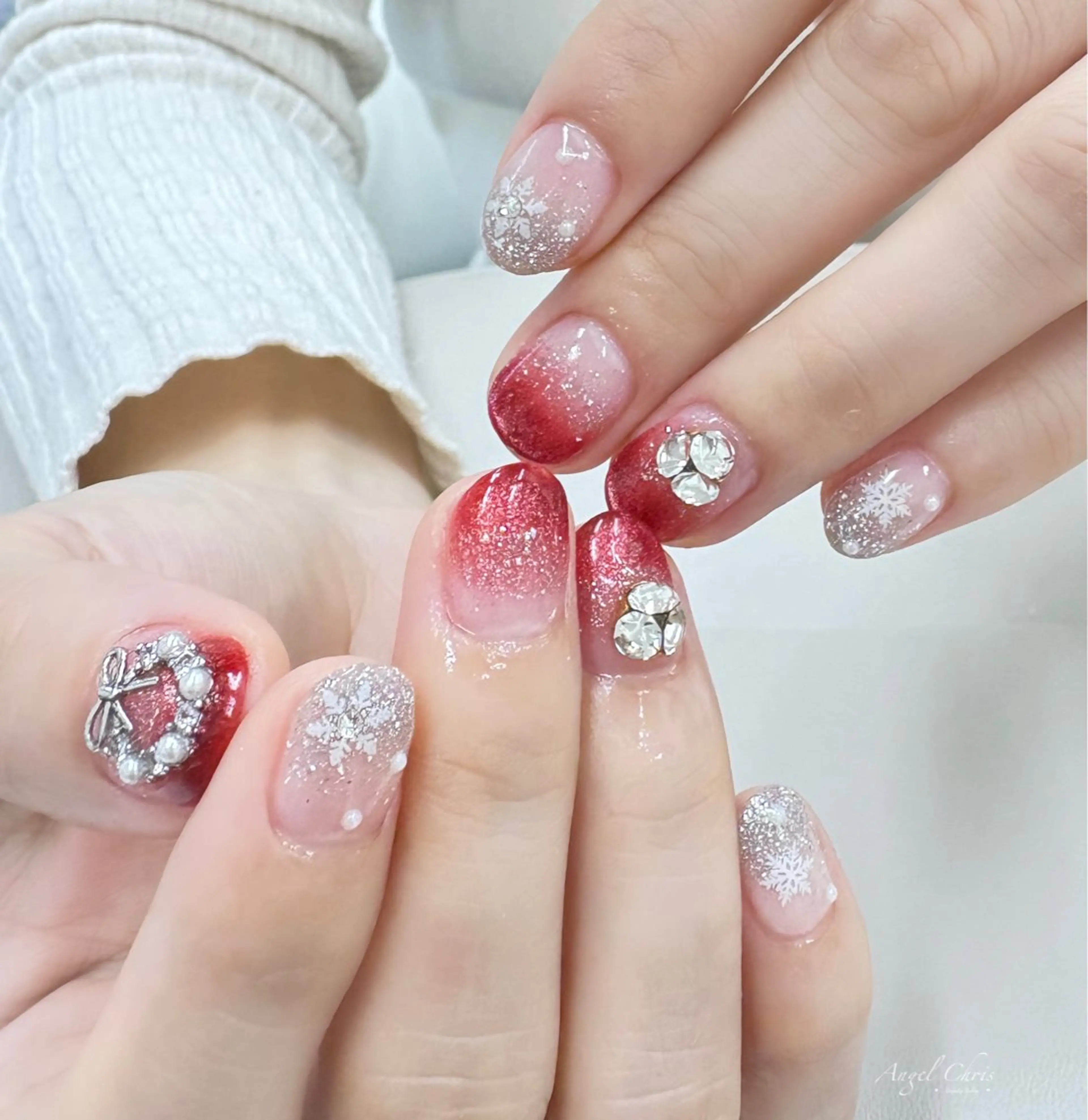 ネイル ハンドネイル AngelChris ビューティーサロンのネイルデザイン