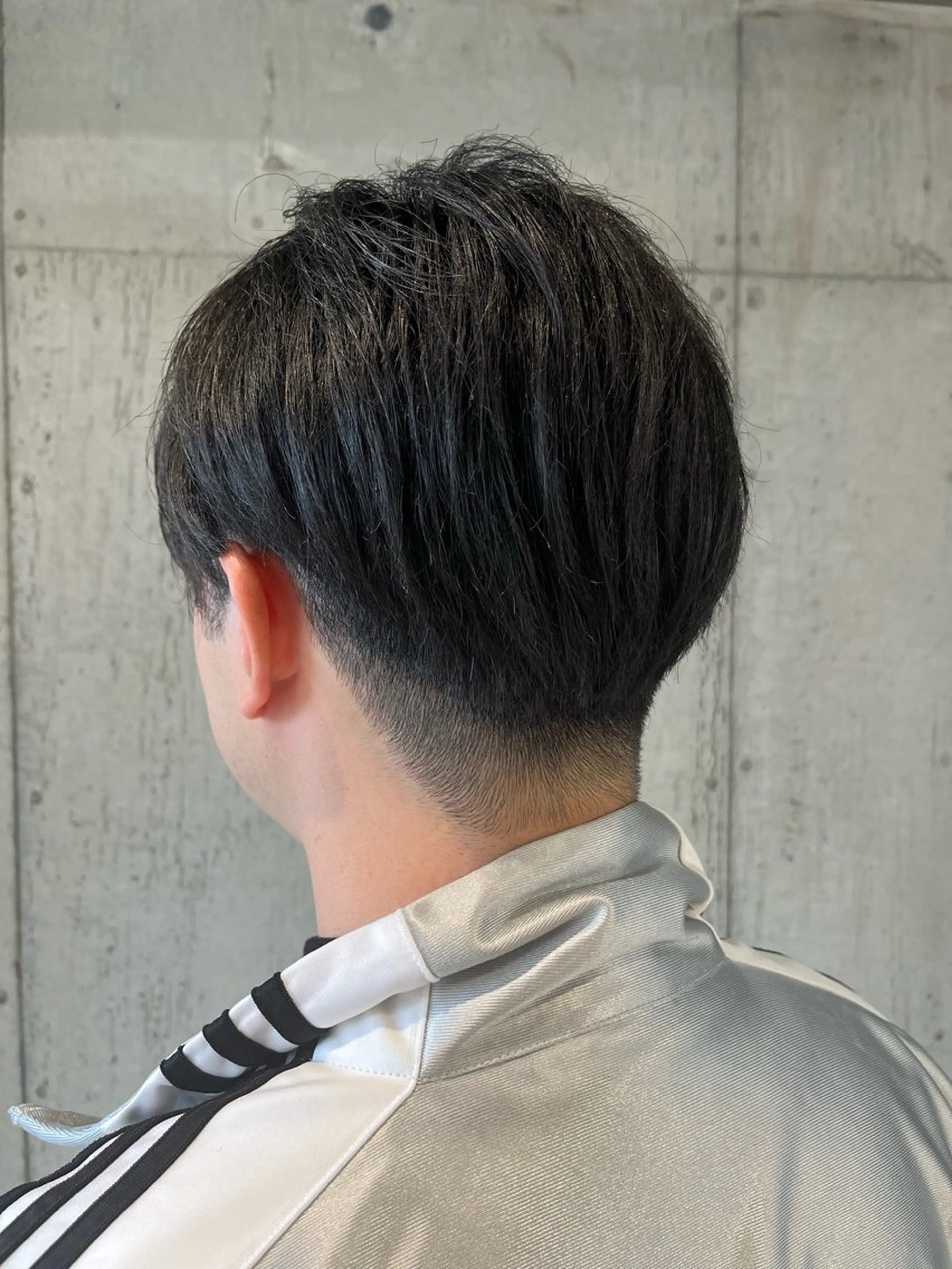 メンズ 傷ませないカラー・ ボブ・リクト💥のヘアスタイル