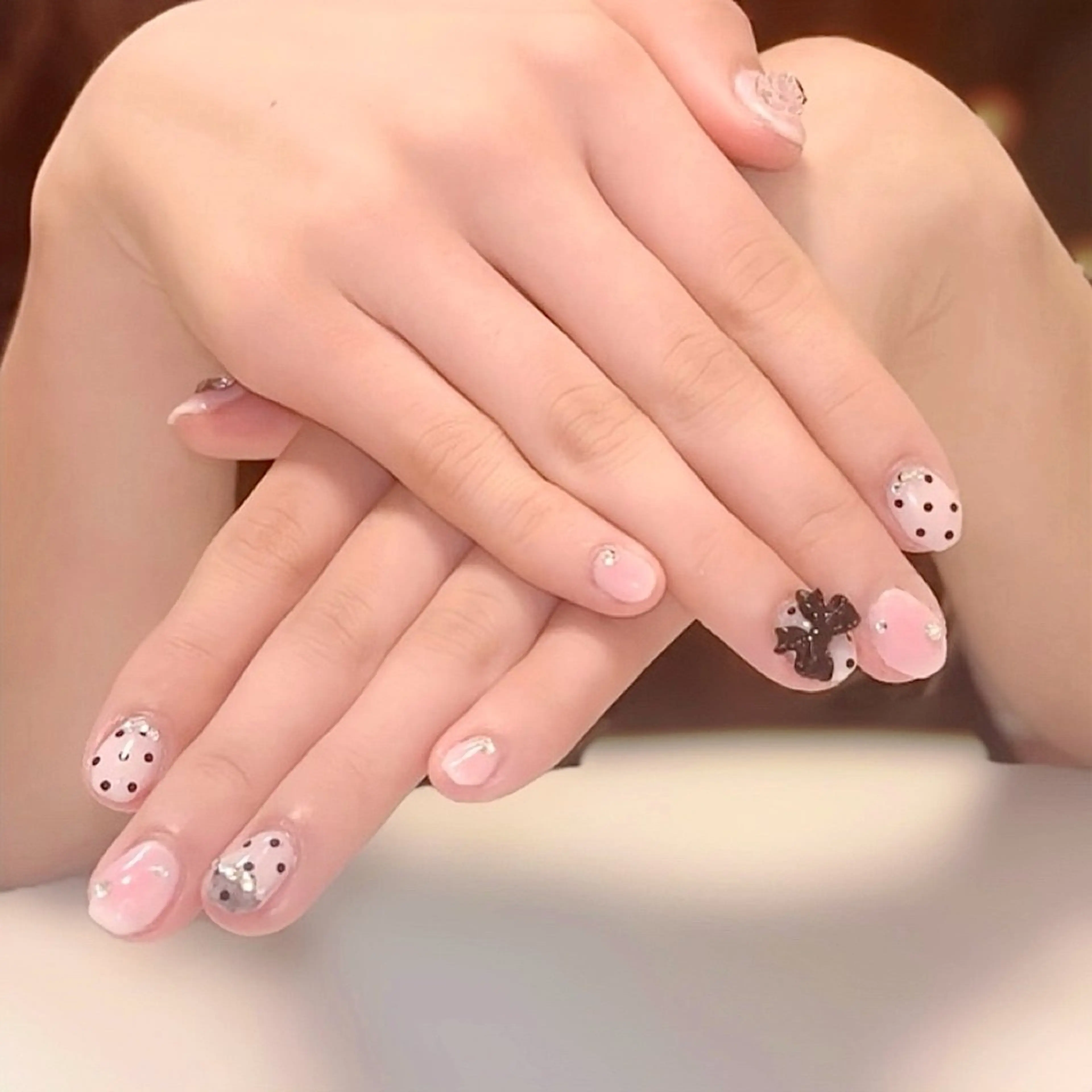 ネイル チークネイル ドット ハート 持ち込み リボン ハンドネイル バストアップサロン LUNAのネイルデザイン