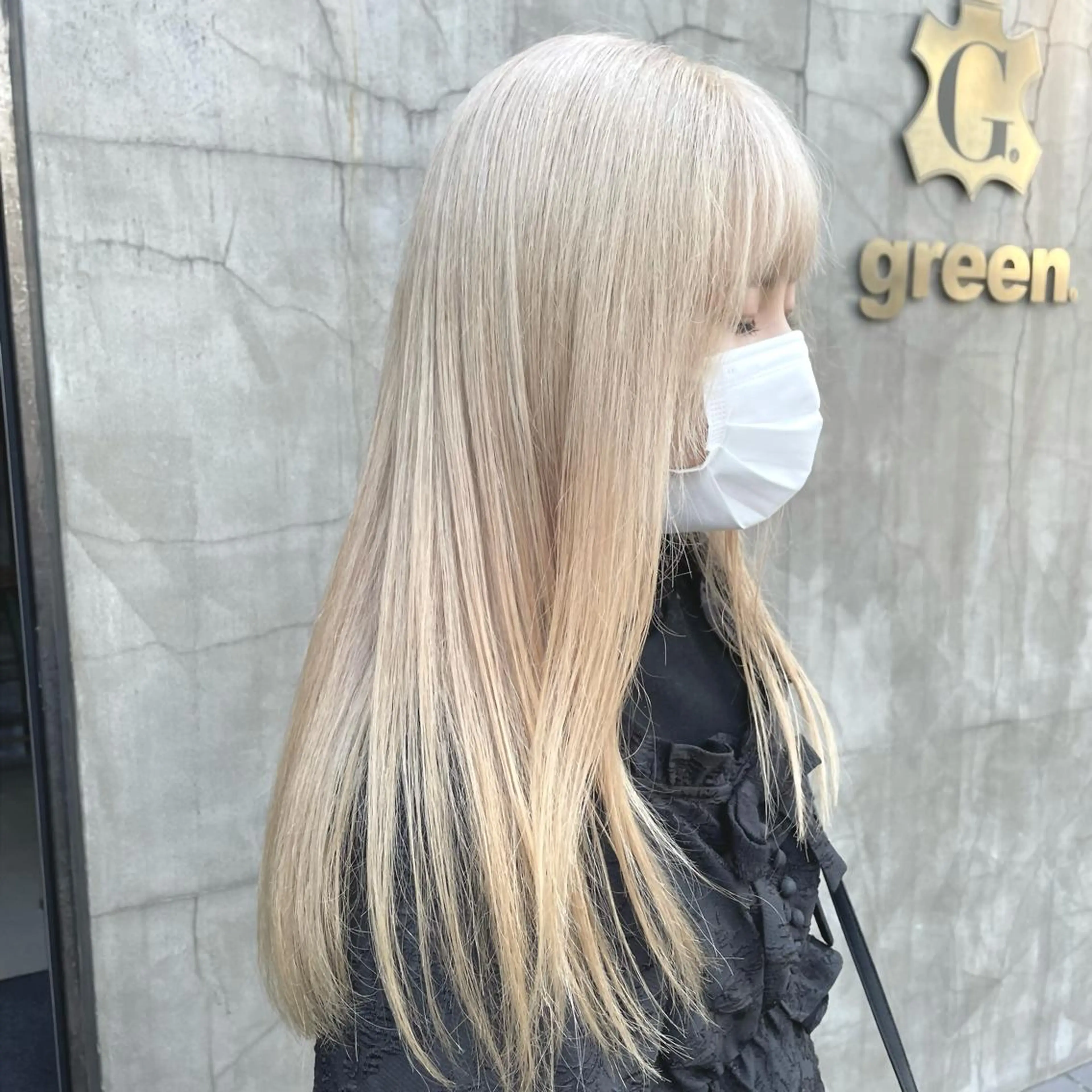 ロング カラー カット ヘアカラー トリートメント 🦋透明感カラー /ケアブリーチ🦋のヘアスタイル